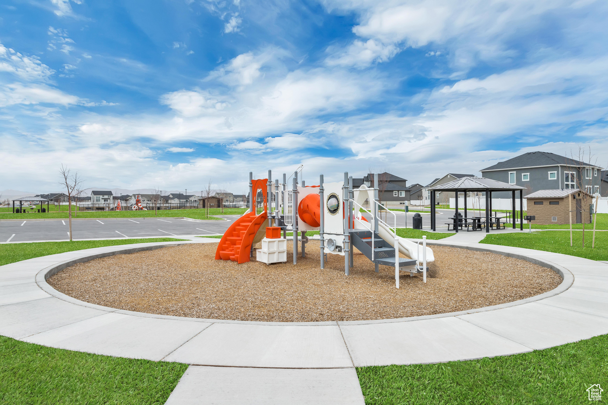 BRANDON PARK - Residential