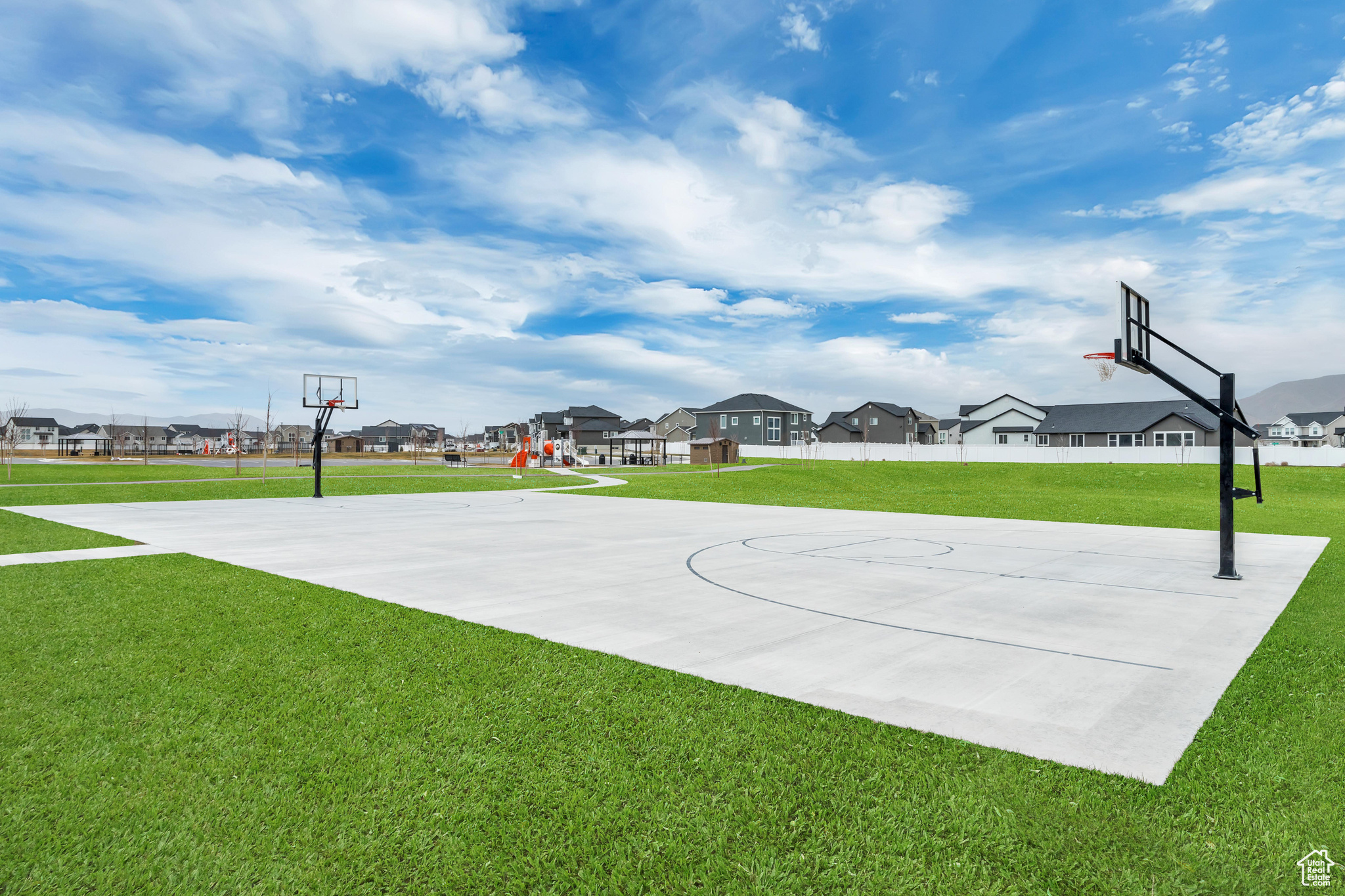 BRANDON PARK - Residential