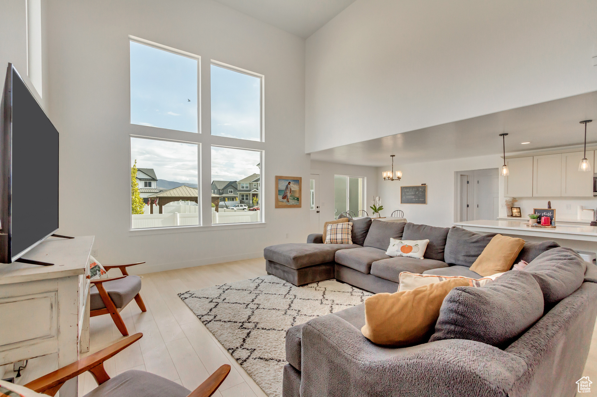 BRANDON PARK - Residential