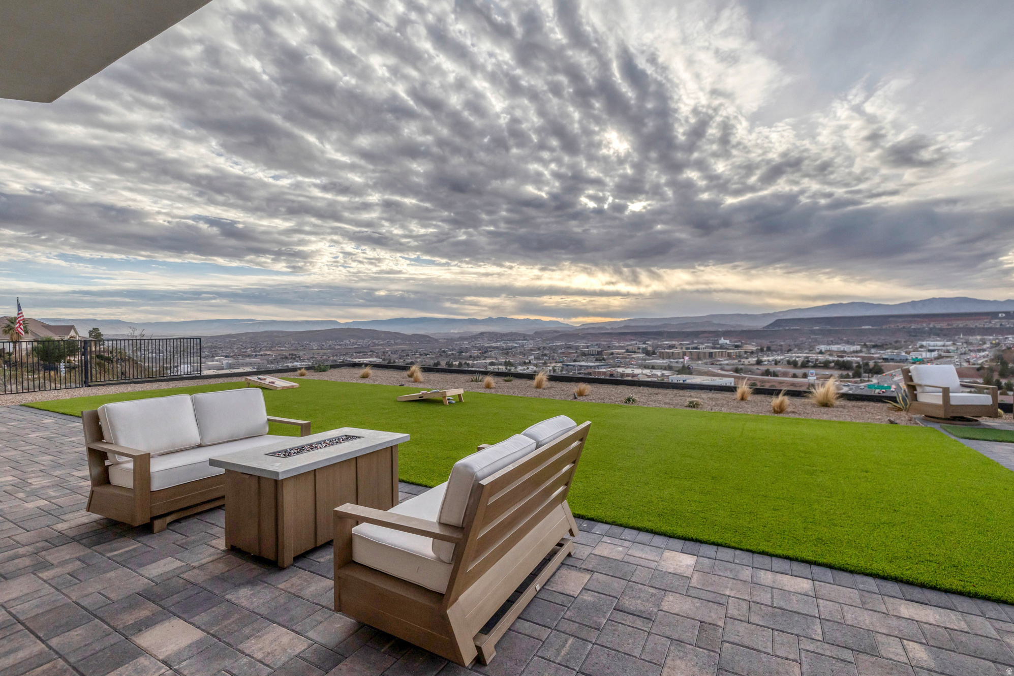 EAST RIDGE 1 - Residential