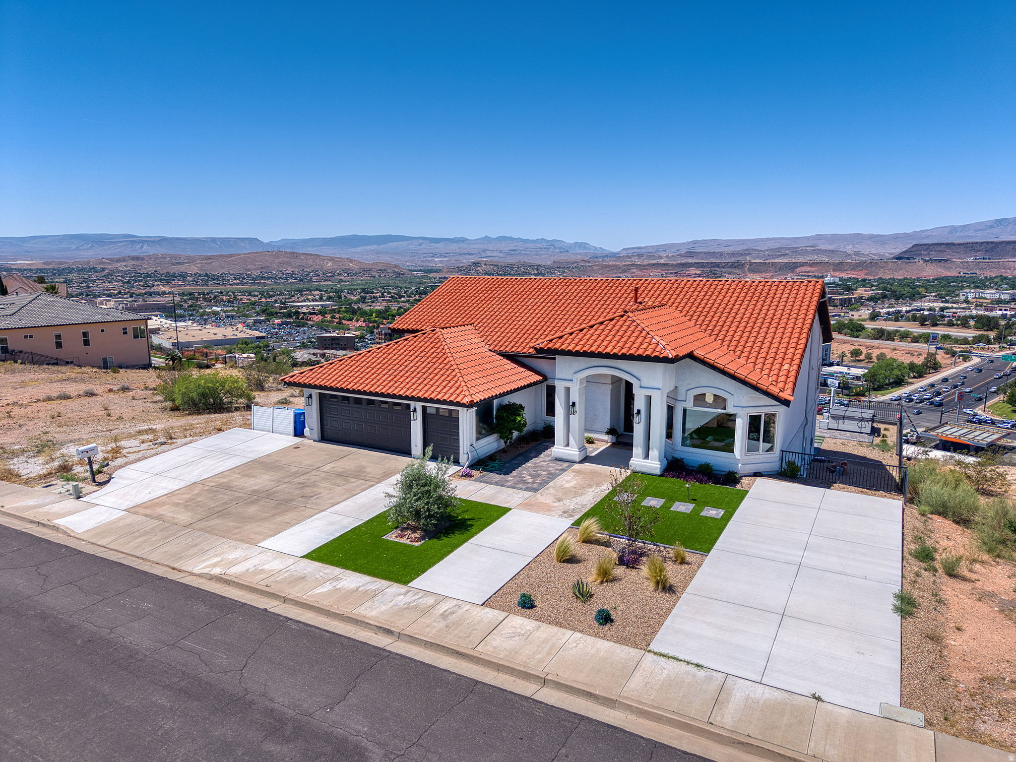 EAST RIDGE 1 - Residential
