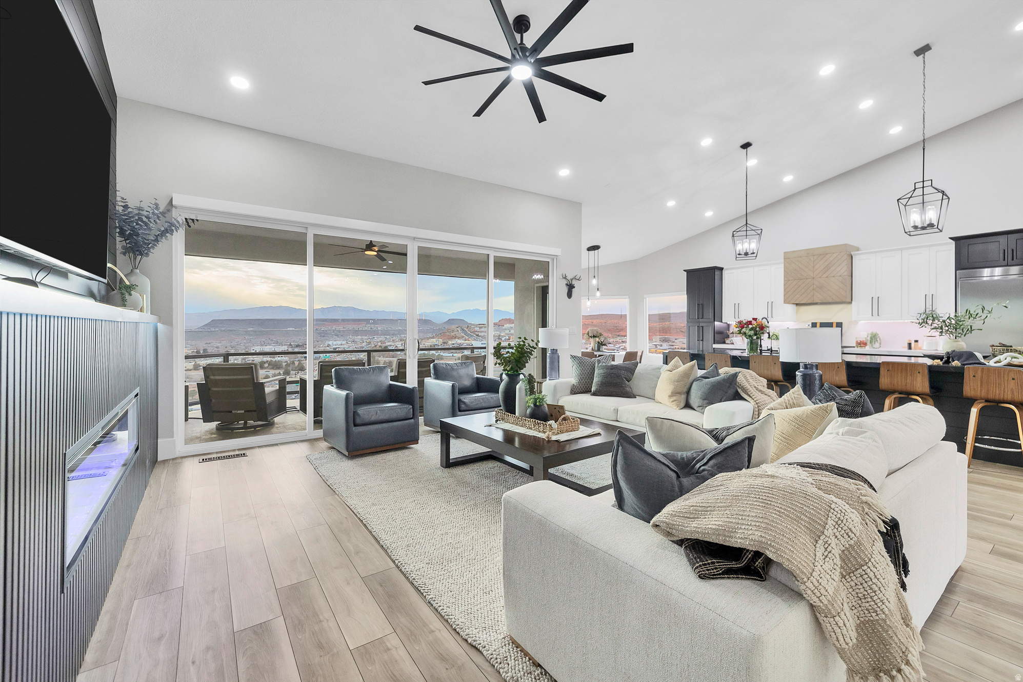 EAST RIDGE 1 - Residential