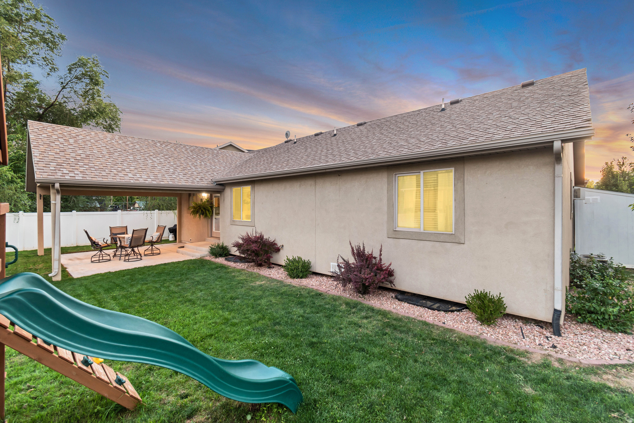 WILLOW GROVE - Residential