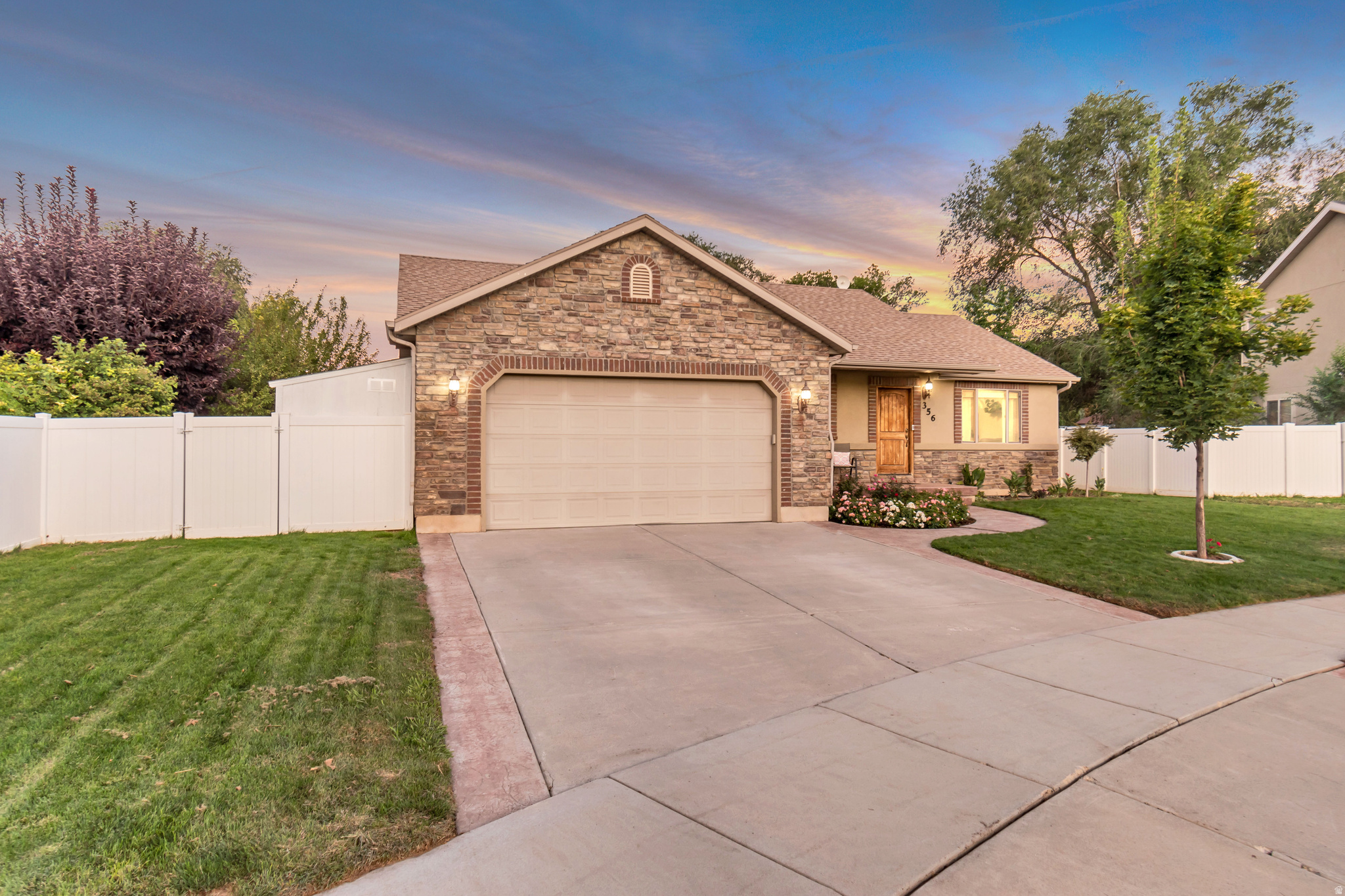 WILLOW GROVE - Residential