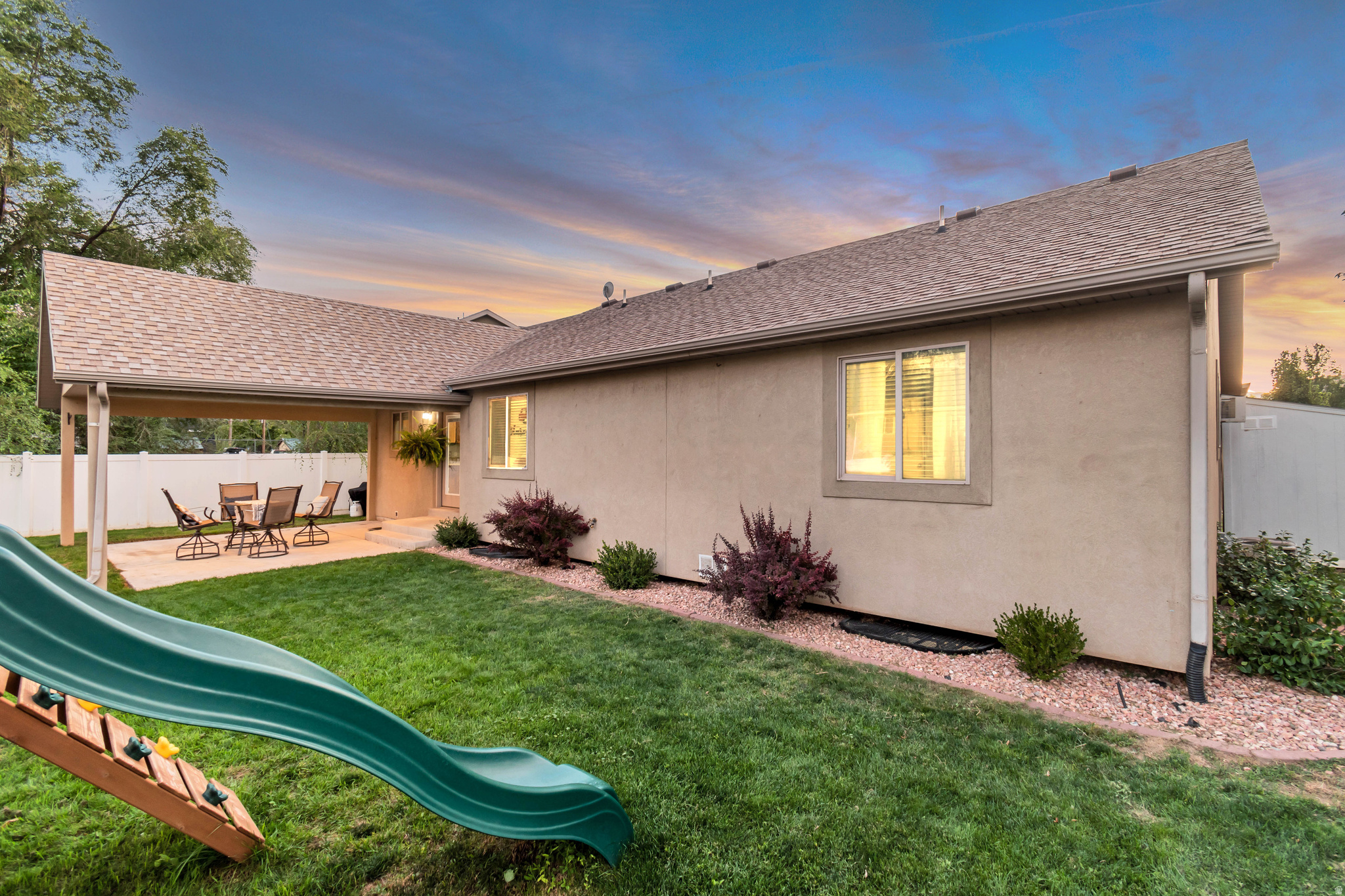 WILLOW GROVE - Residential