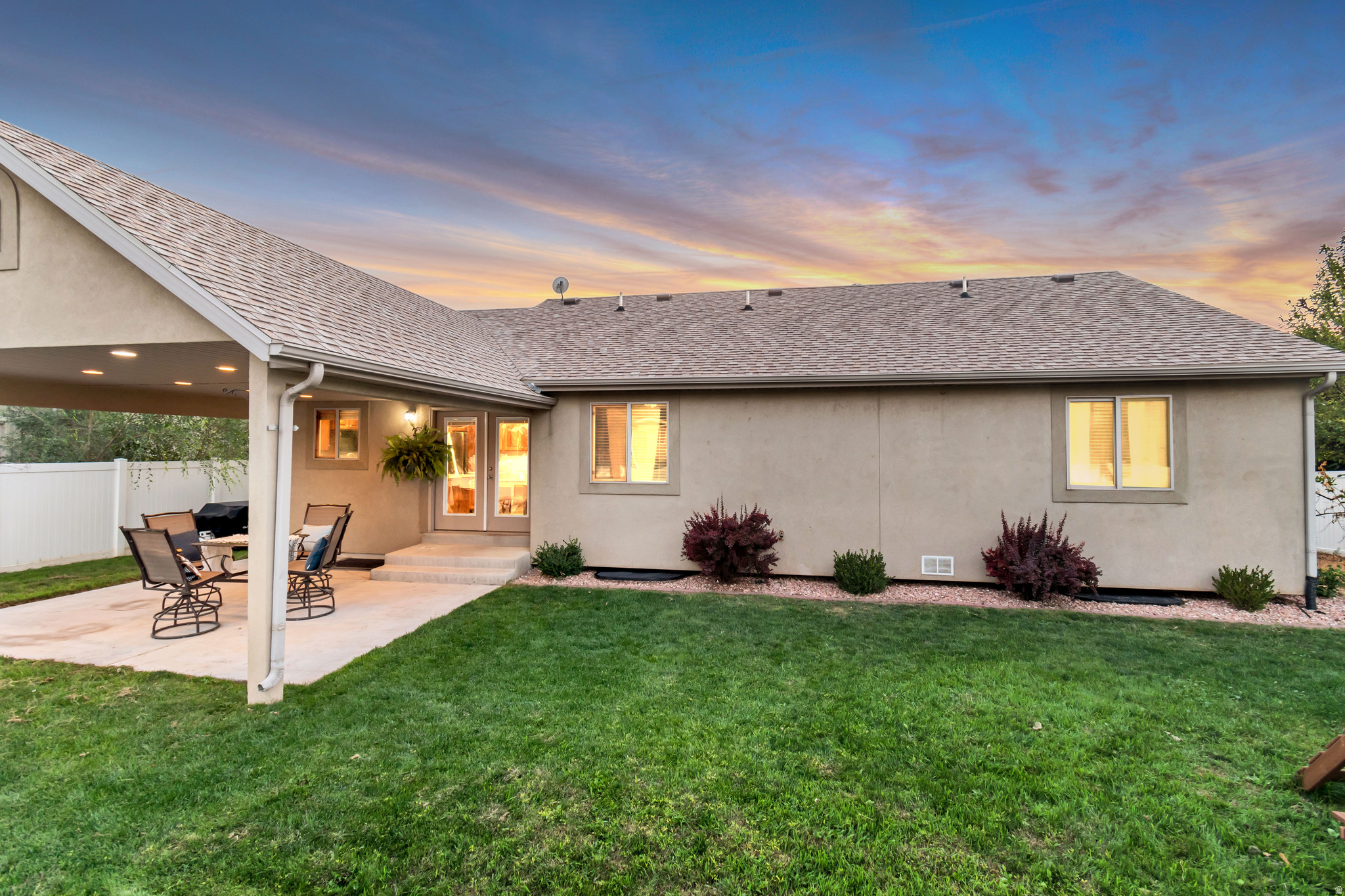 WILLOW GROVE - Residential