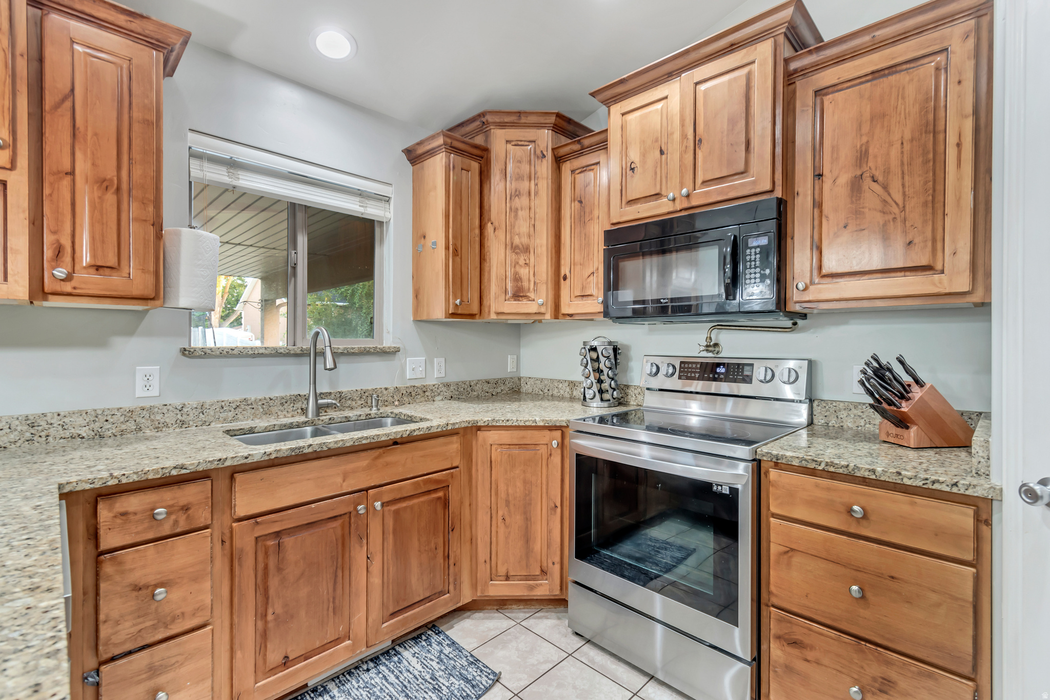 WILLOW GROVE - Residential