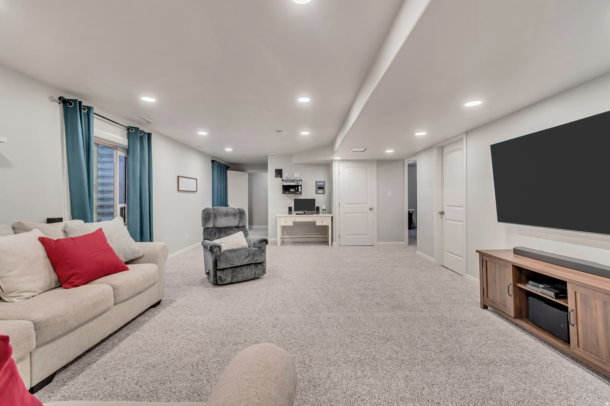 WILLOW GROVE - Residential