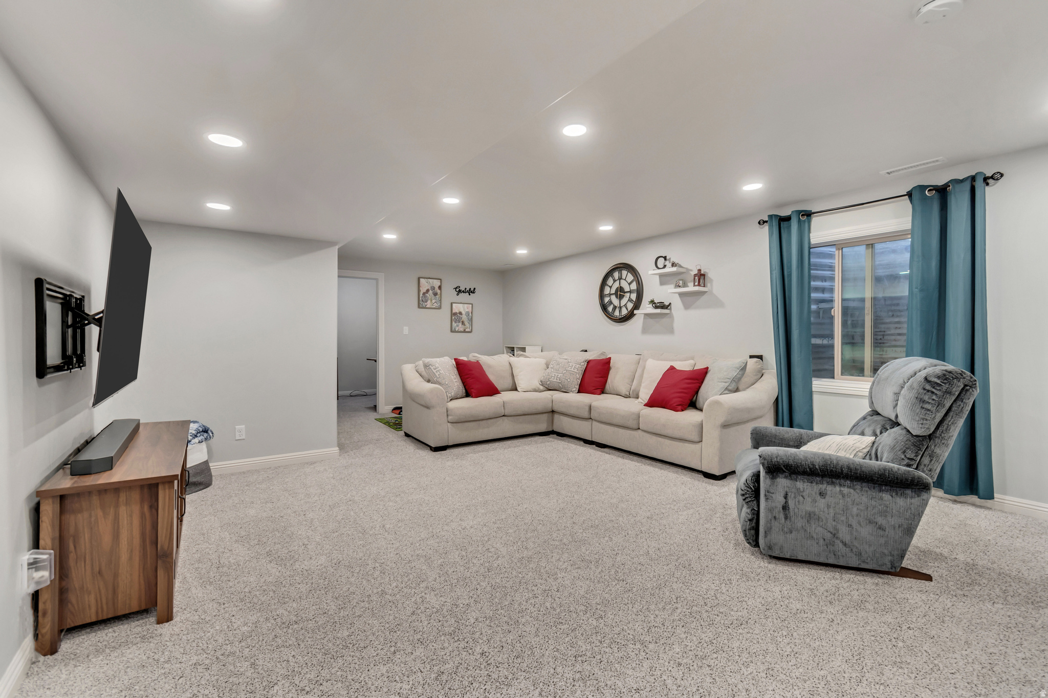 WILLOW GROVE - Residential