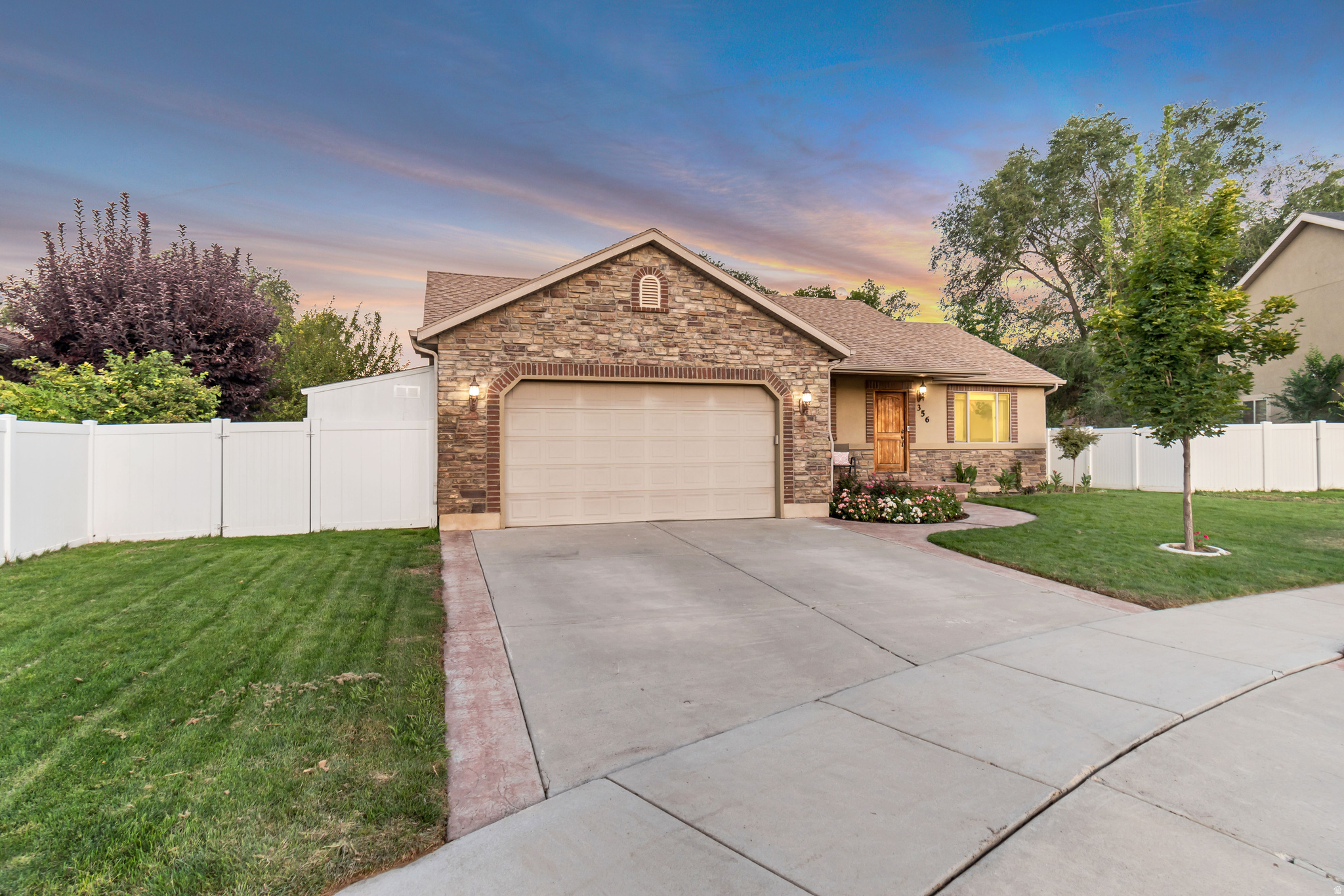 WILLOW GROVE - Residential
