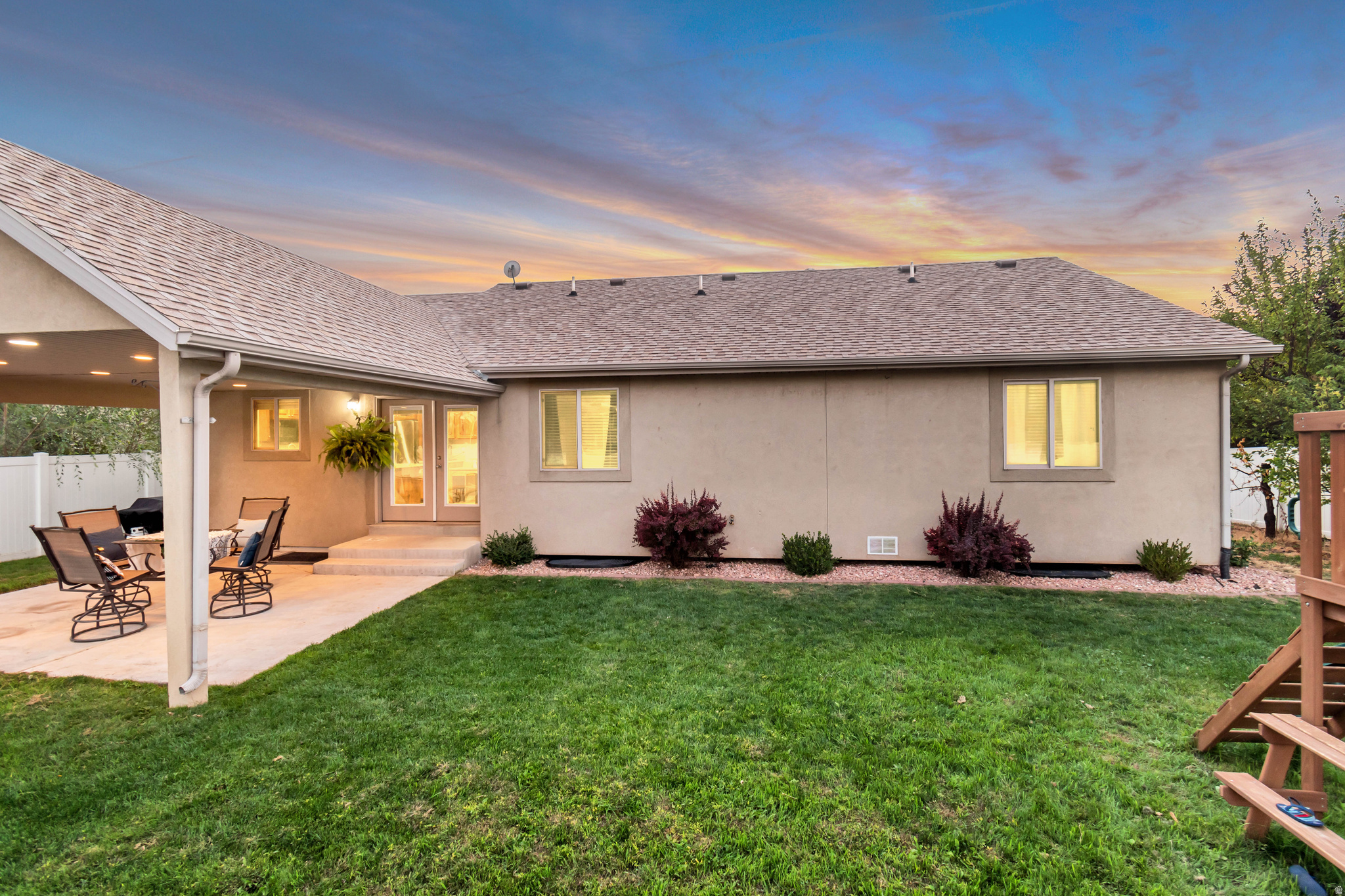 WILLOW GROVE - Residential