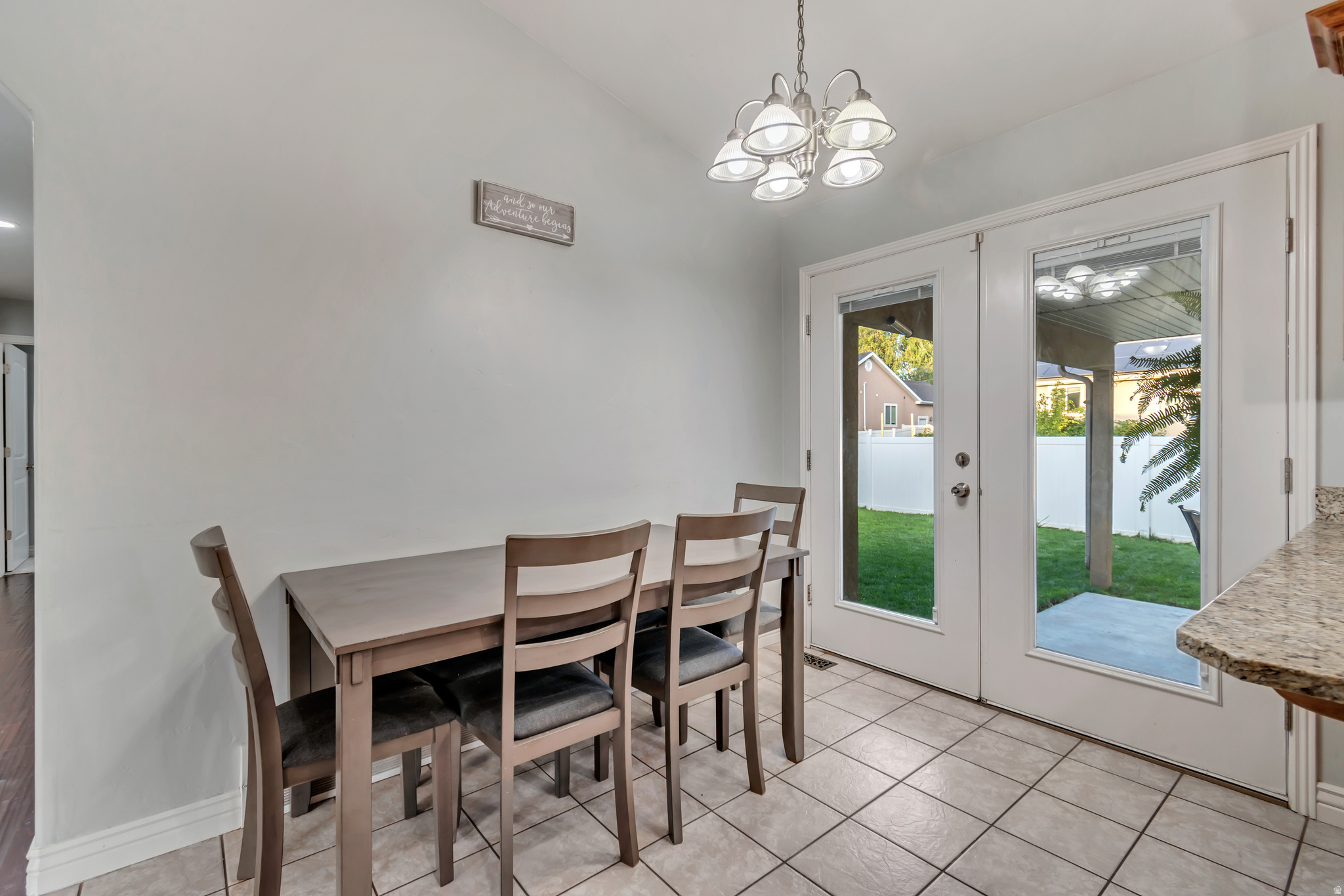 WILLOW GROVE - Residential