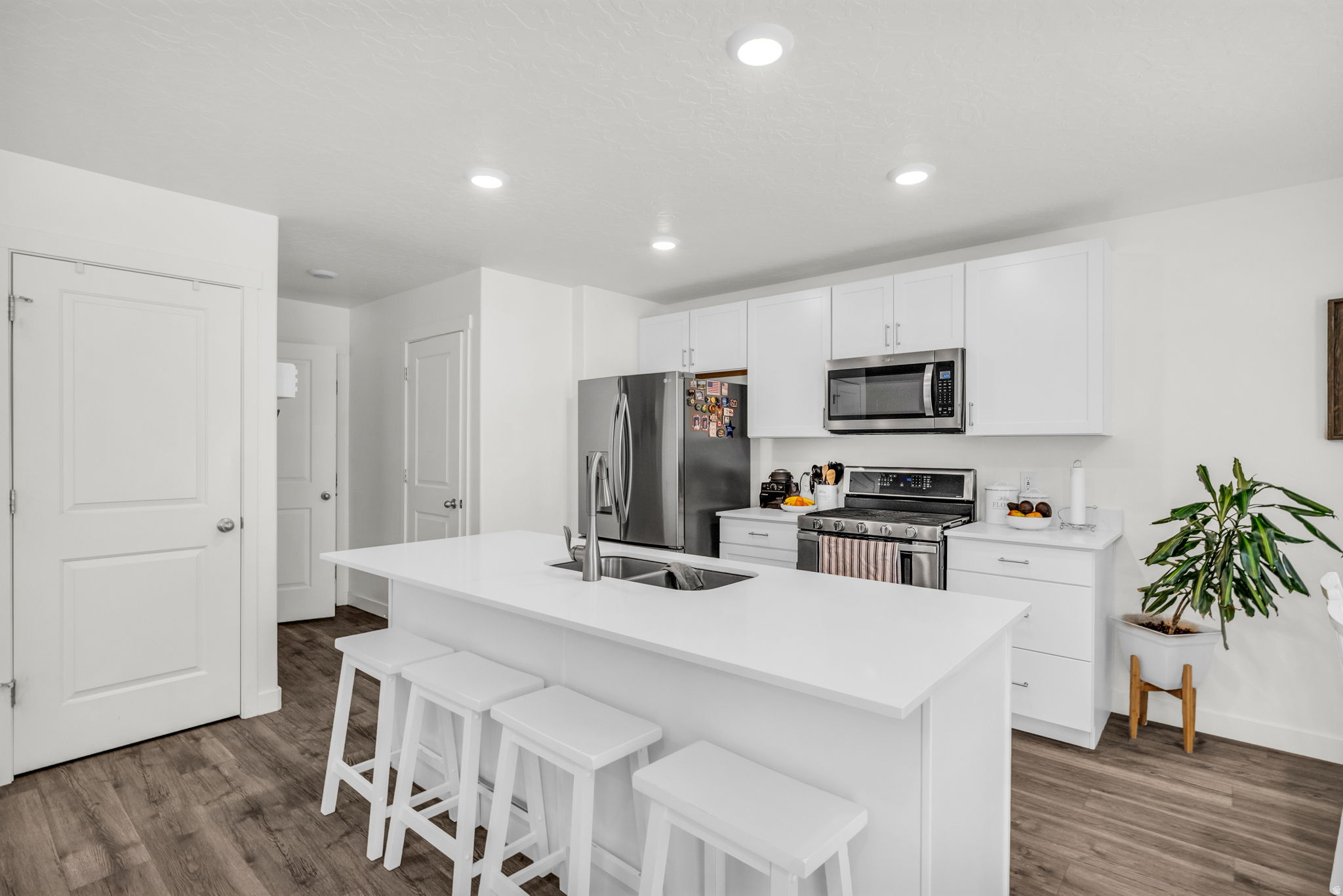 COLD SPRING RANCH - Residential