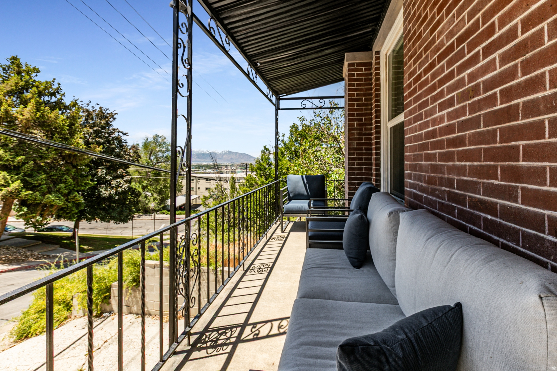 BLK 012 E - Residential