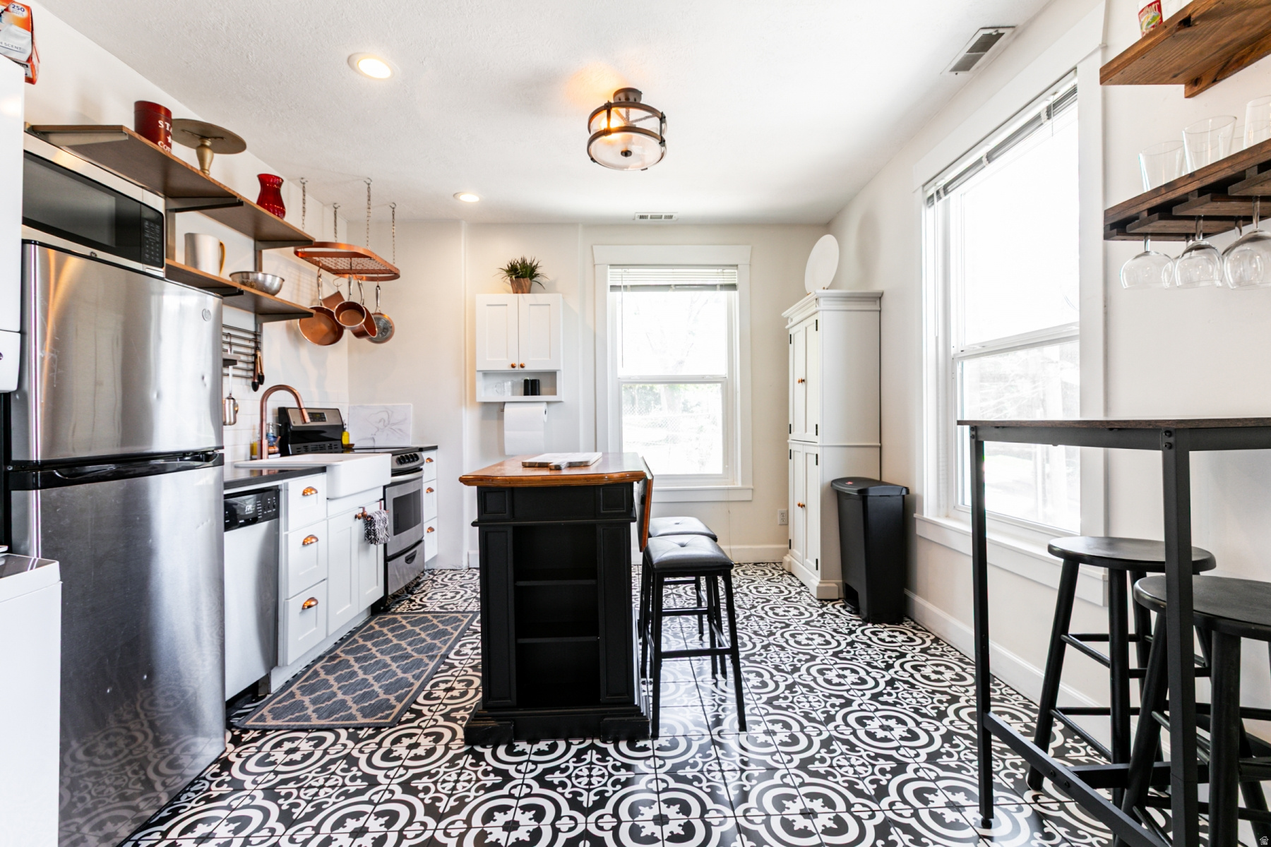 BLK 012 E - Residential