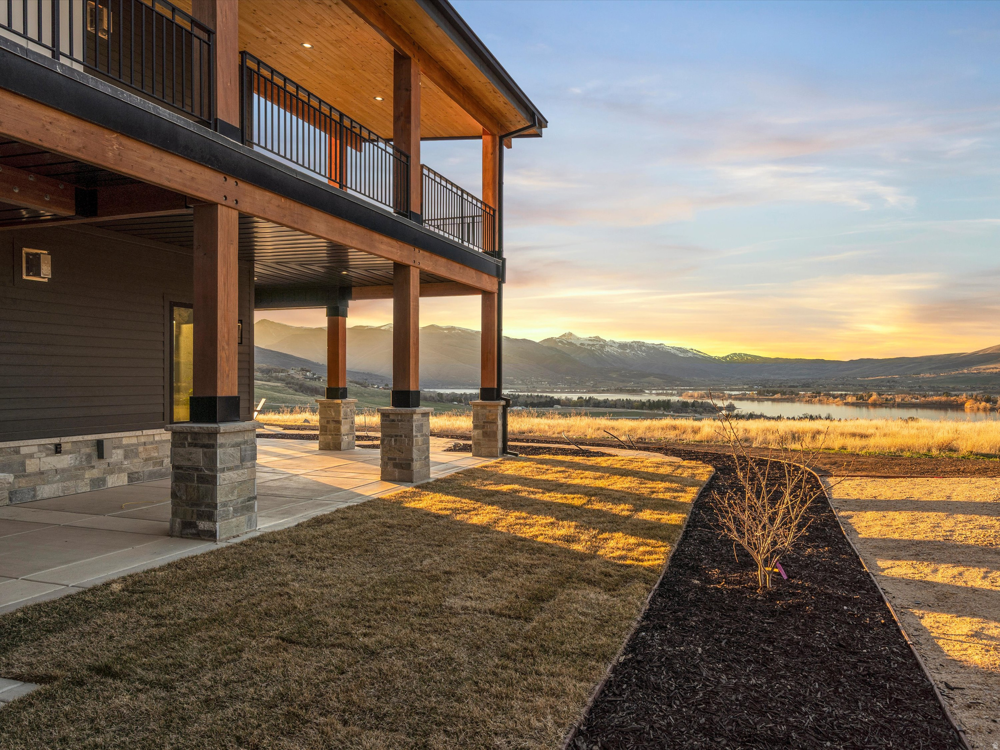 TRAPPER'S CROSSING - Residential