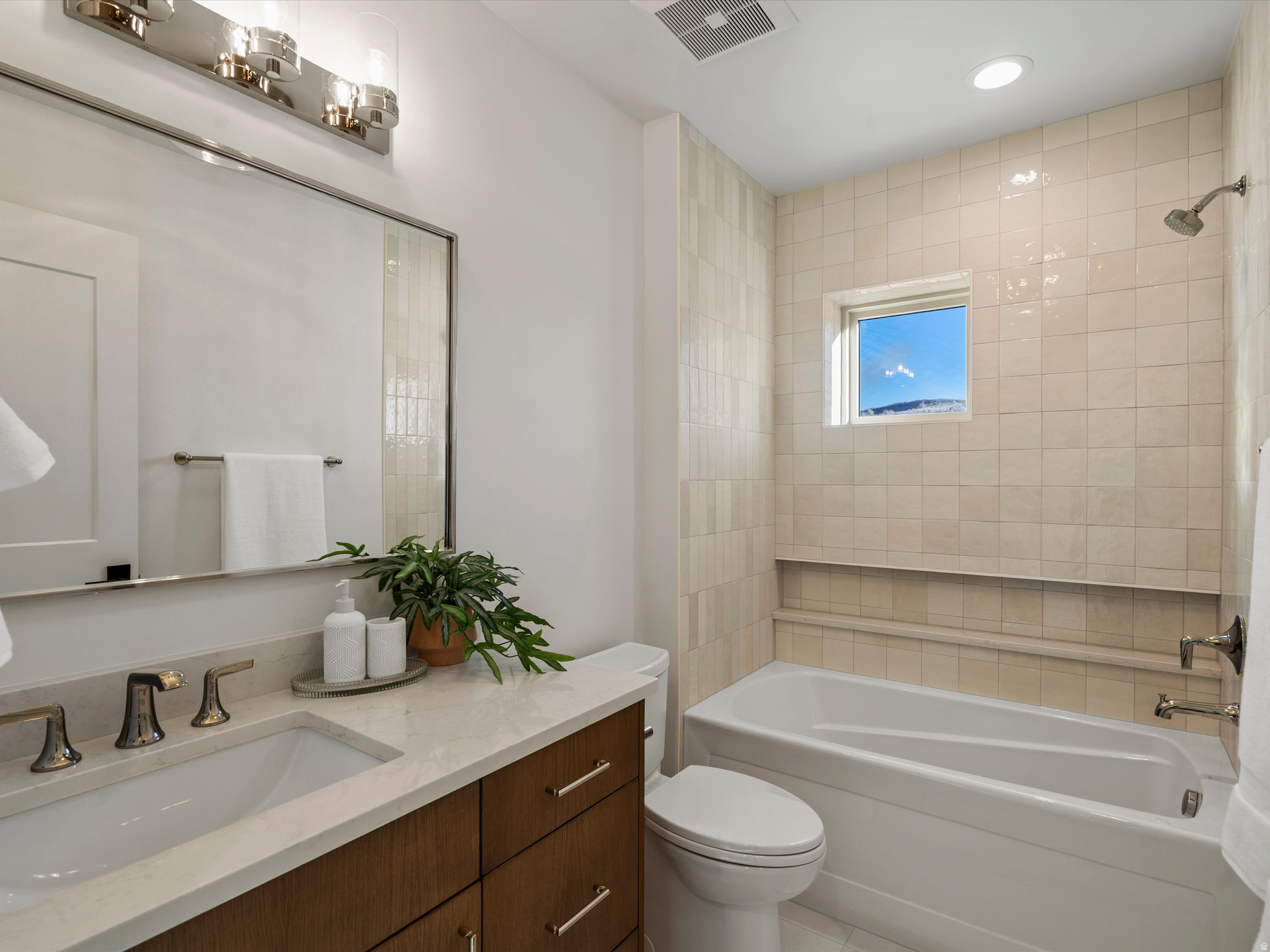 TRAPPER'S CROSSING - Residential