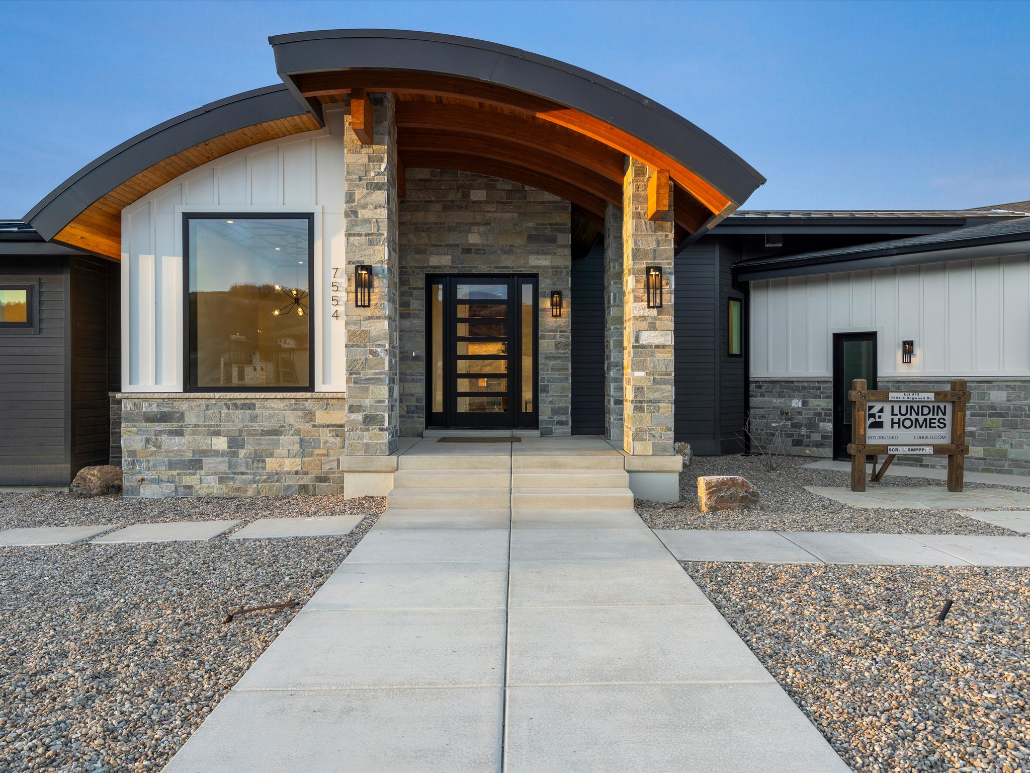 TRAPPER'S CROSSING - Residential