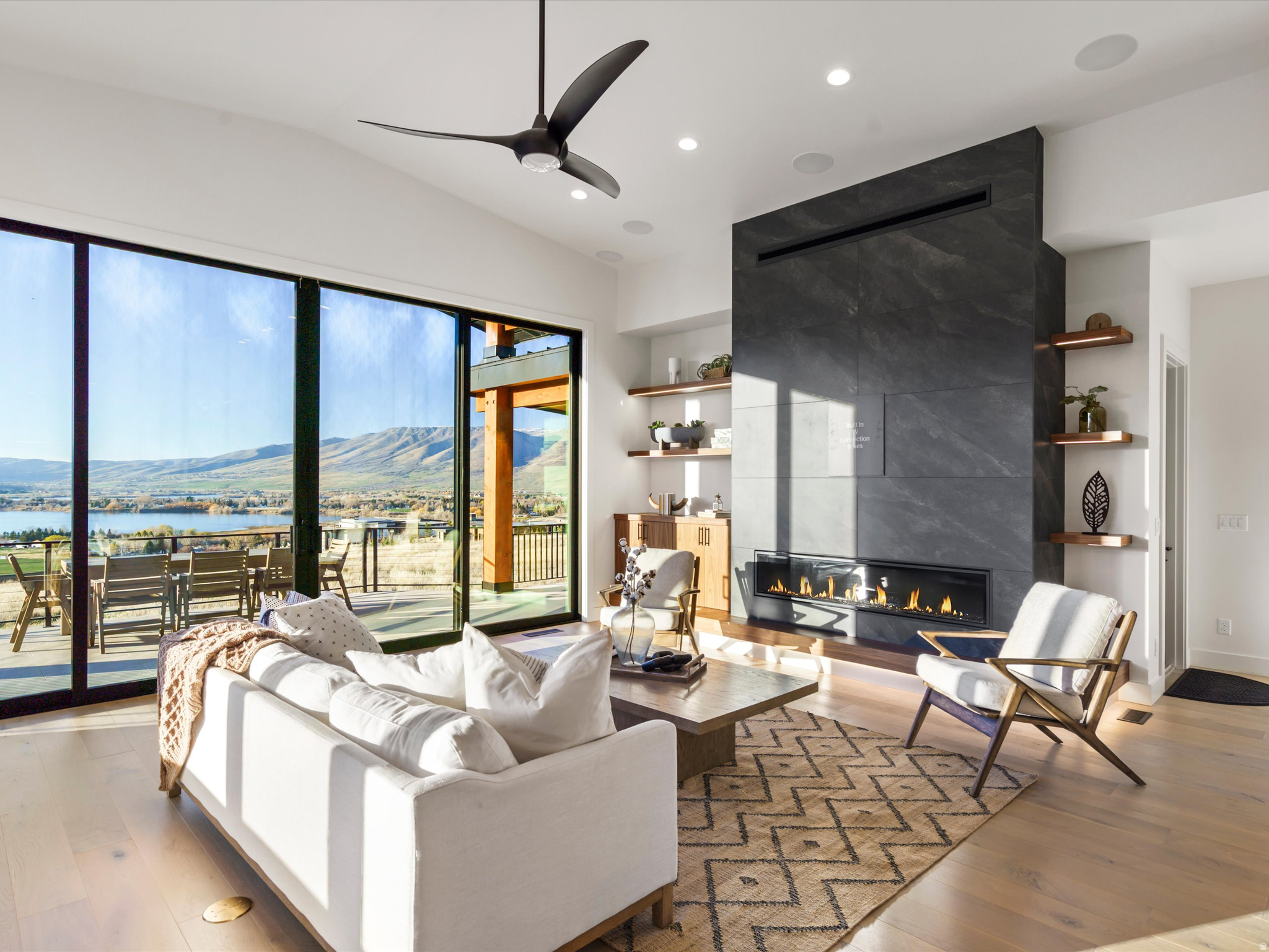 TRAPPER'S CROSSING - Residential