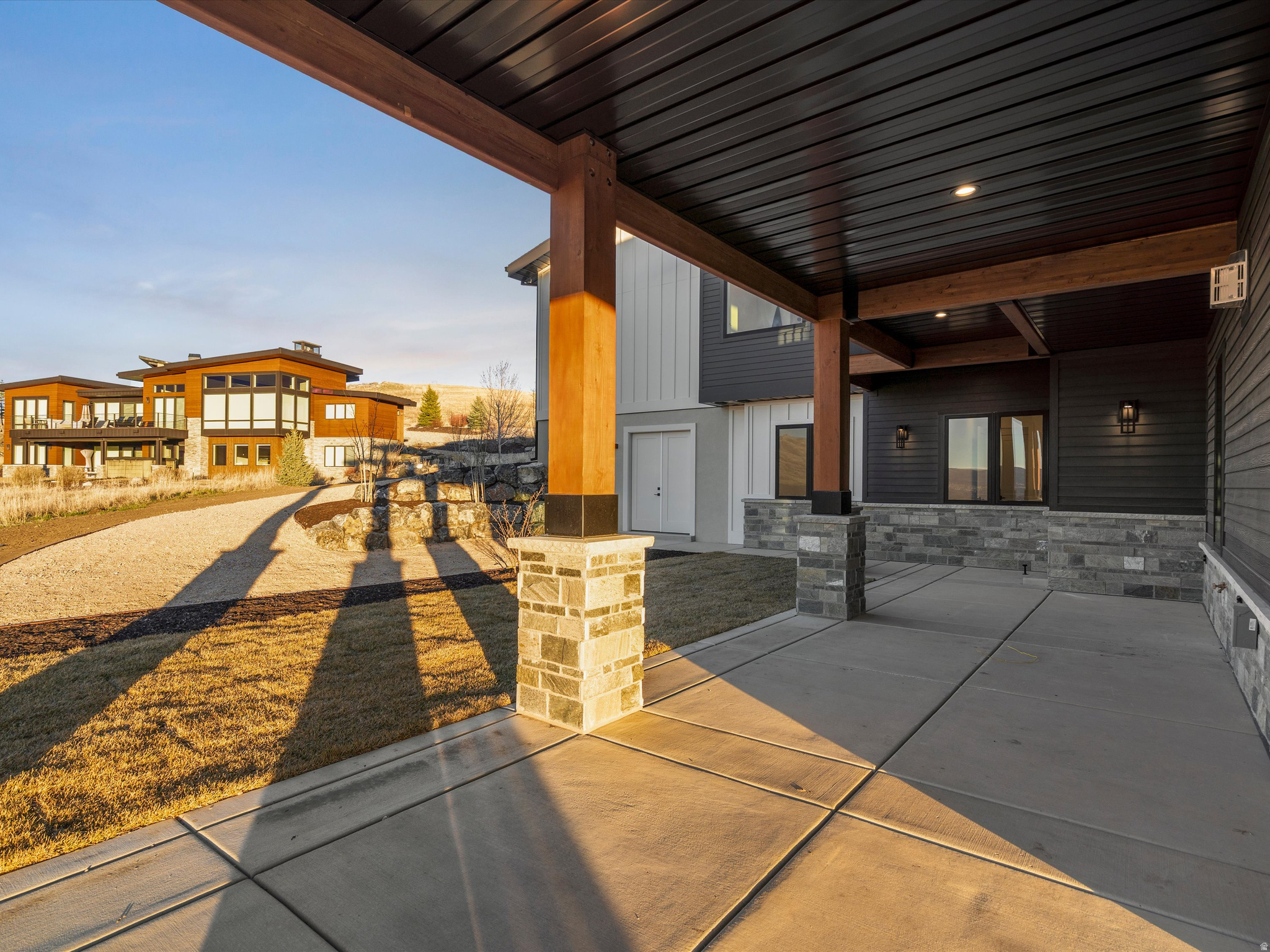 TRAPPER'S CROSSING - Residential