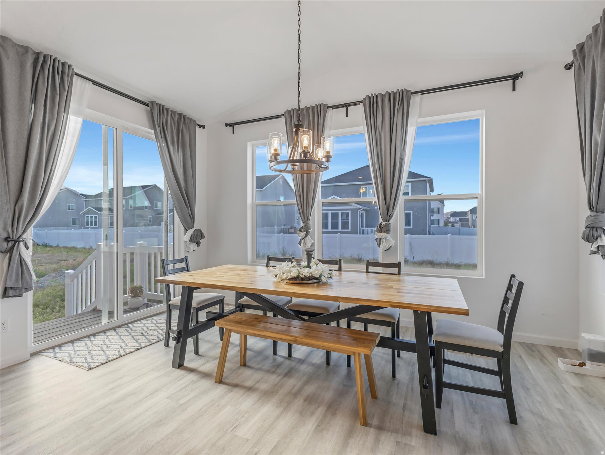 PONY EXPRESS ESTATES - Residential