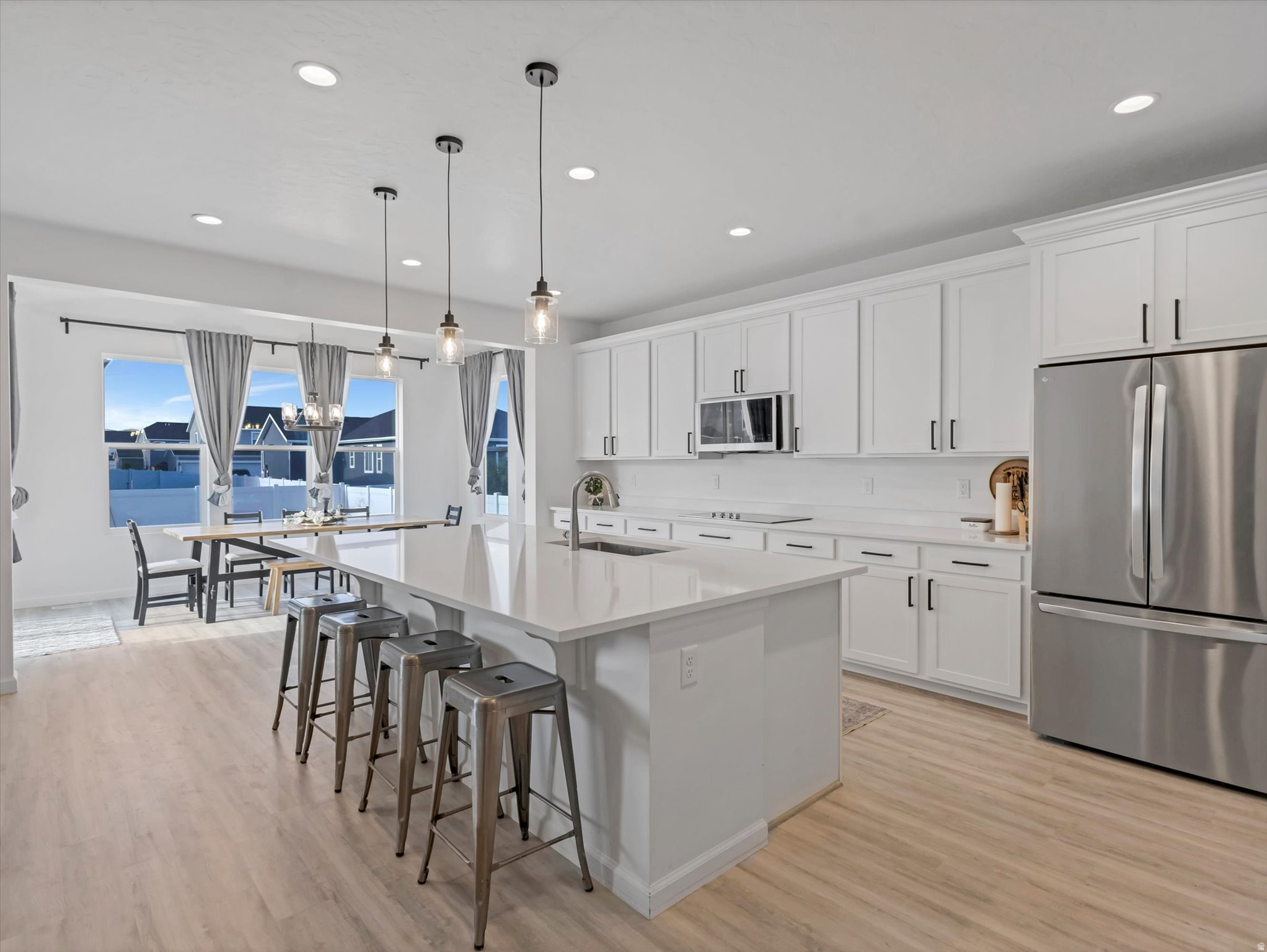 PONY EXPRESS ESTATES - Residential