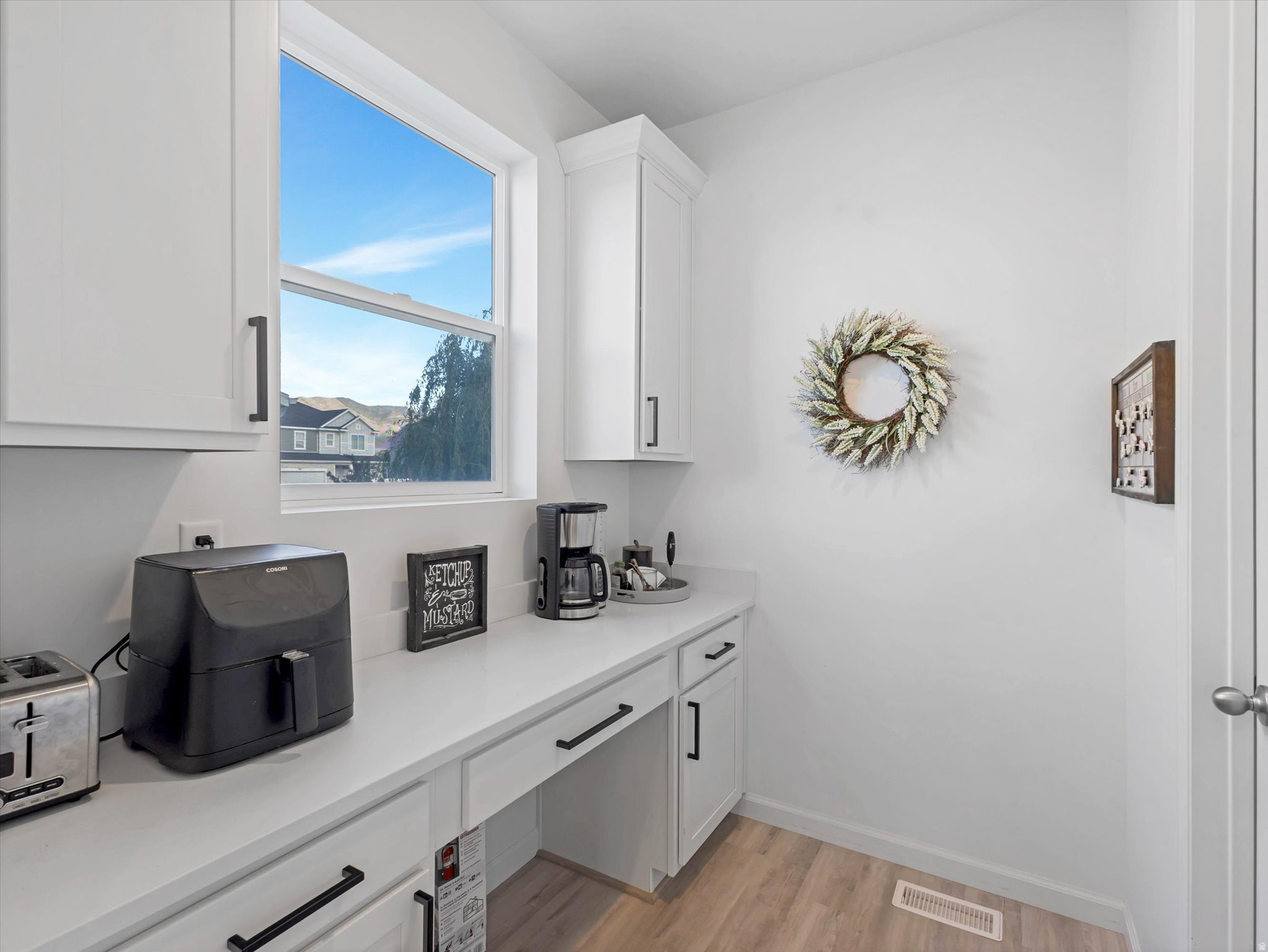 PONY EXPRESS ESTATES - Residential