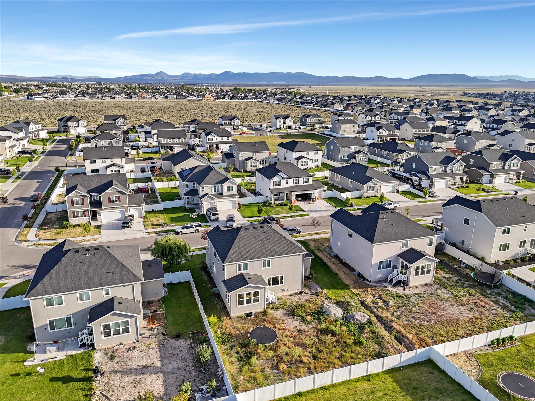 PONY EXPRESS ESTATES - Residential