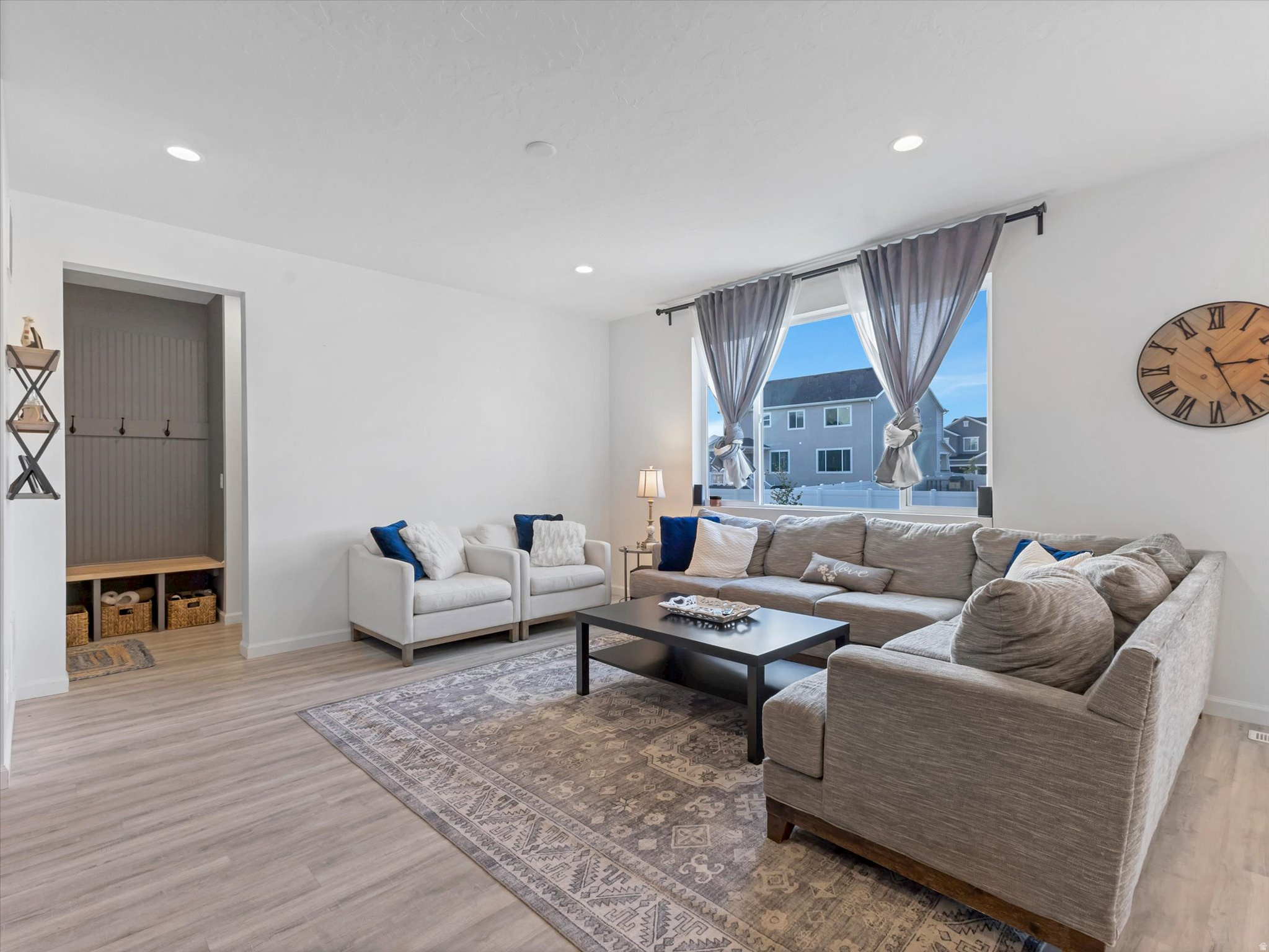 PONY EXPRESS ESTATES - Residential