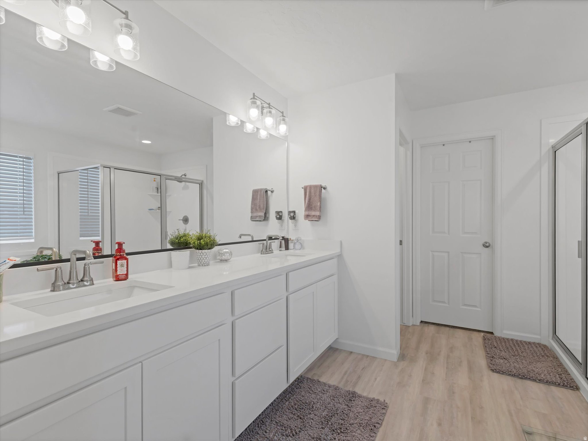 PONY EXPRESS ESTATES - Residential
