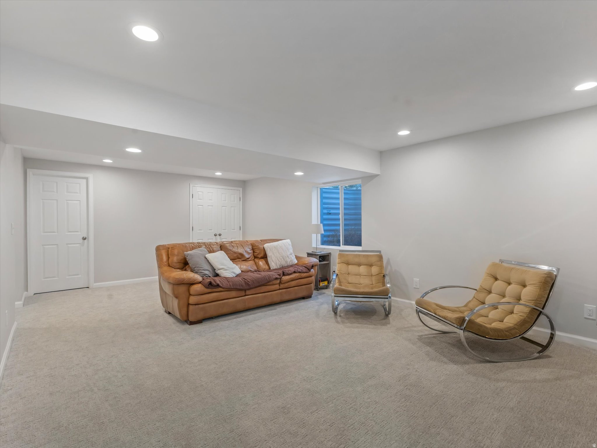 PONY EXPRESS ESTATES - Residential