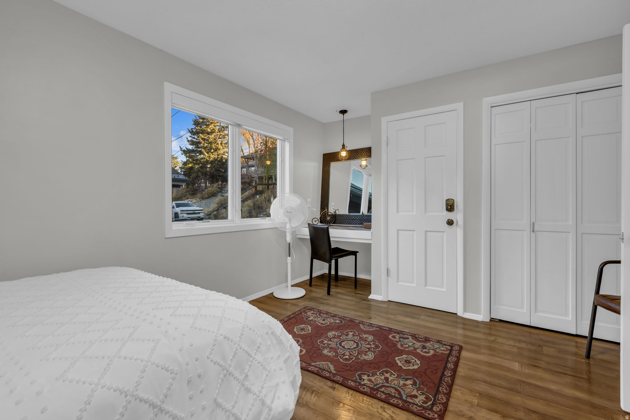 ONTARIO CONDOMINIUM - Residential