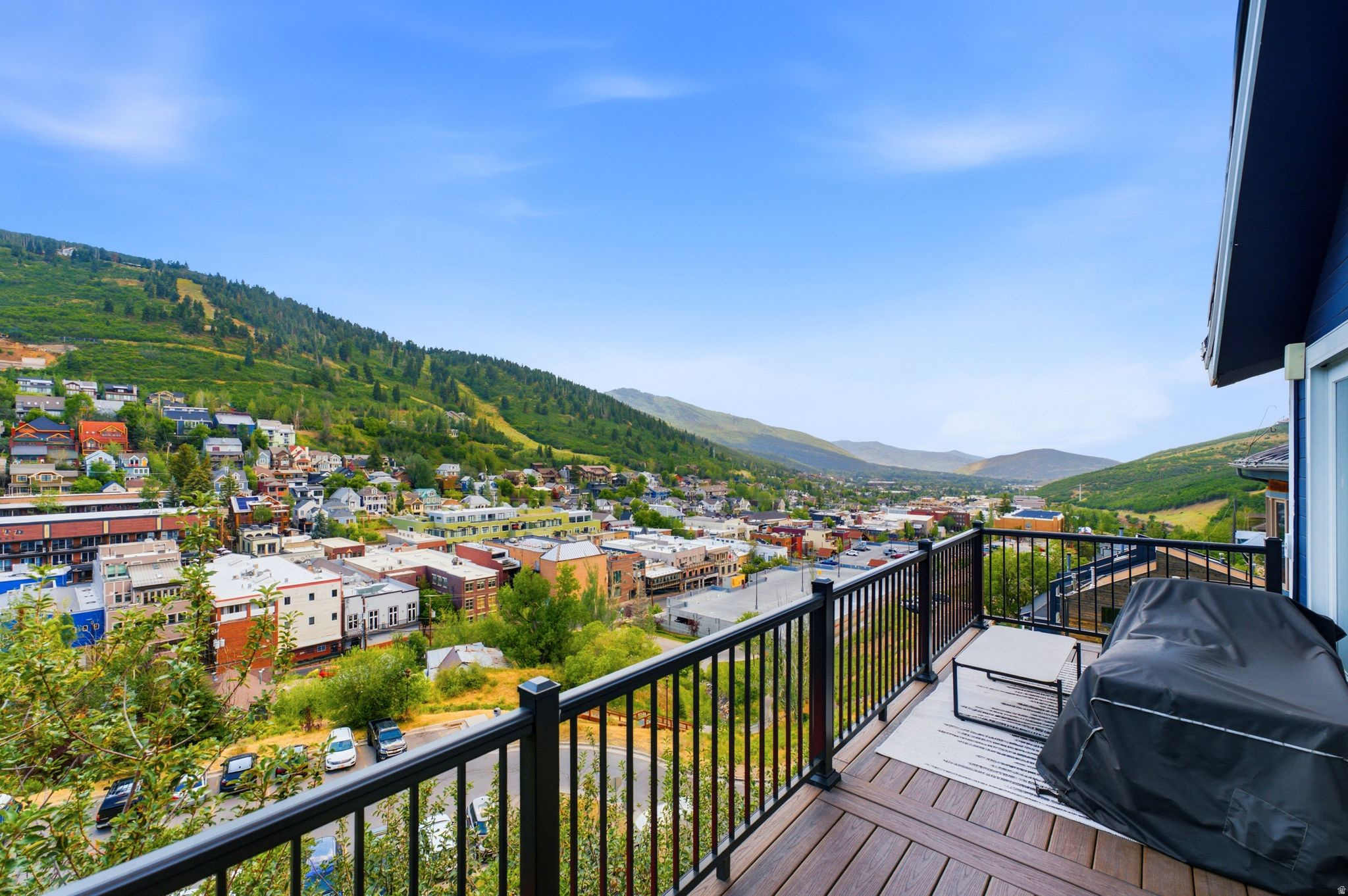 ONTARIO CONDOMINIUM - Residential
