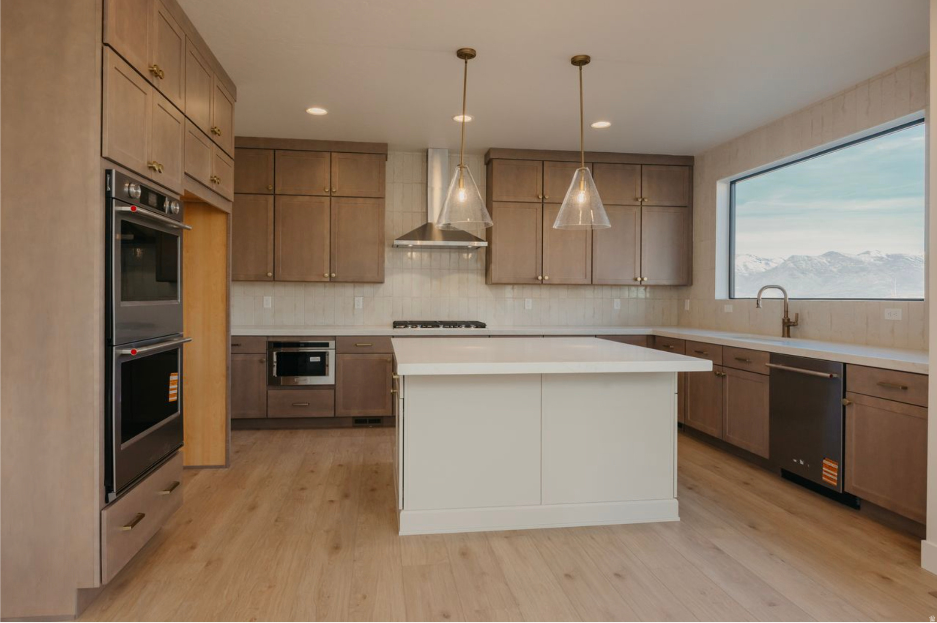 THE CROSSINGS - Residential