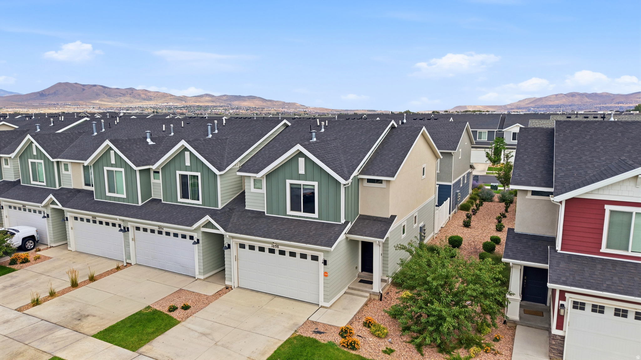 3 Bedrooms | 2.5 Bathrooms | Unfinished Basement. Located in the highly sought-after Northshore community, this townhome offers a functional floor plan and an unfinished basement ready to become whatever fits your lifestyle. Enjoy access to a clubhouse, pool, pickleball courts, parks, playgrounds, and walking trails, all just minutes from Utah Lake, shopping, dining, schools, and major commuter routes. A fantastic opportunity to own in one of Saratoga Springs' most desirable communities.