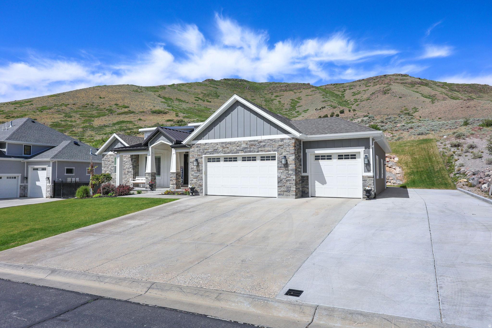 LAKE RIDGE - Residential