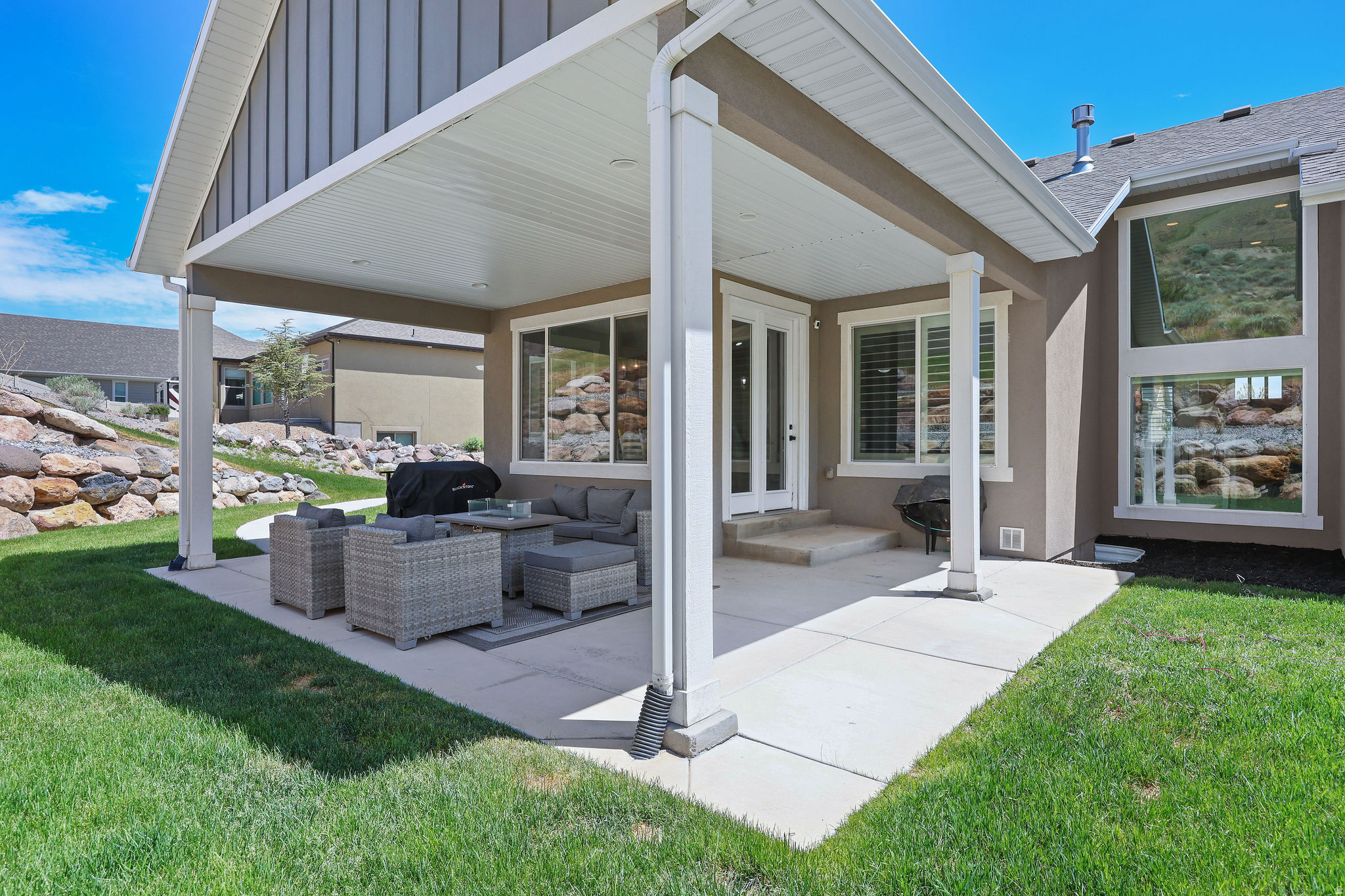 LAKE RIDGE - Residential