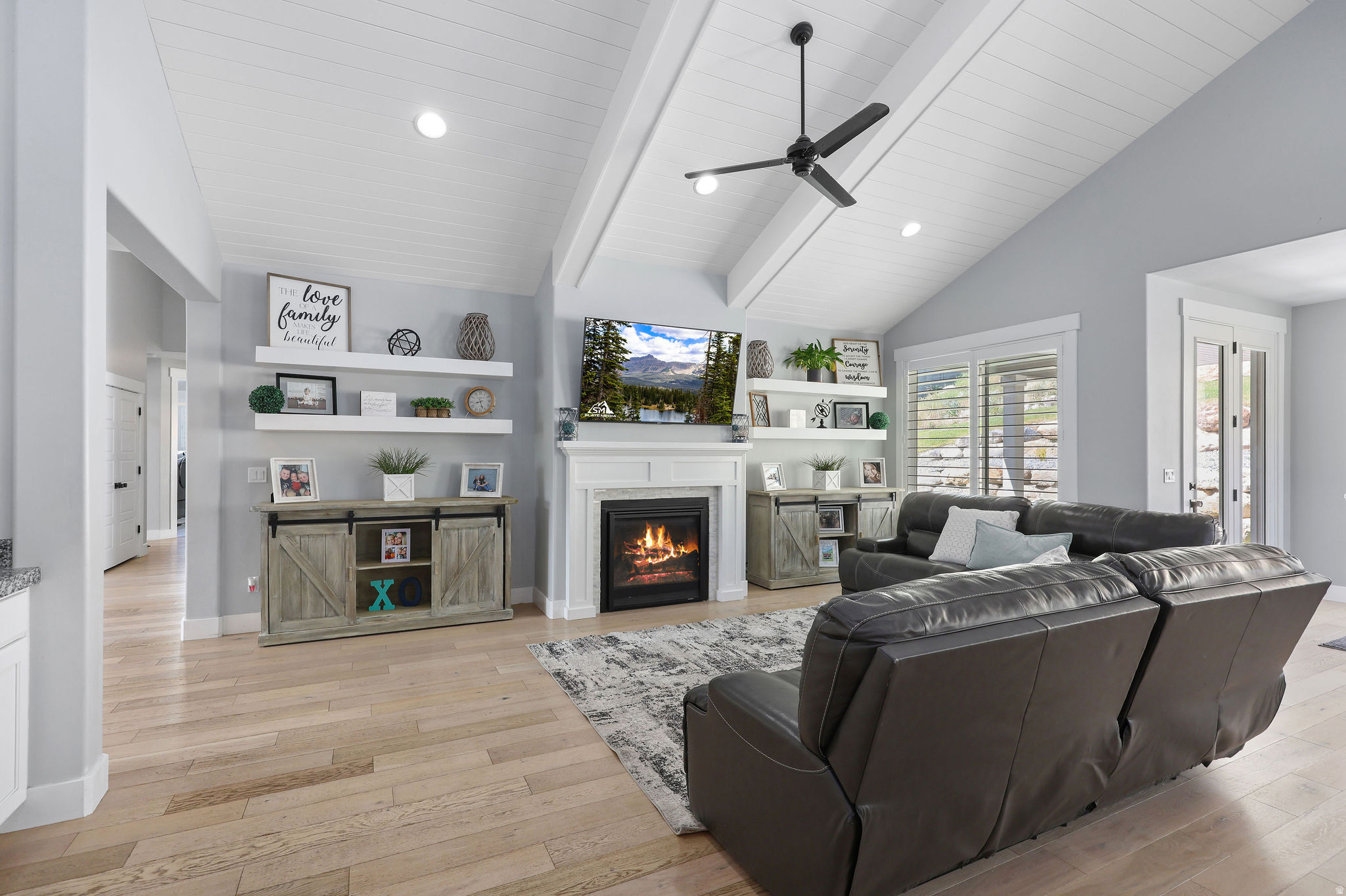 LAKE RIDGE - Residential