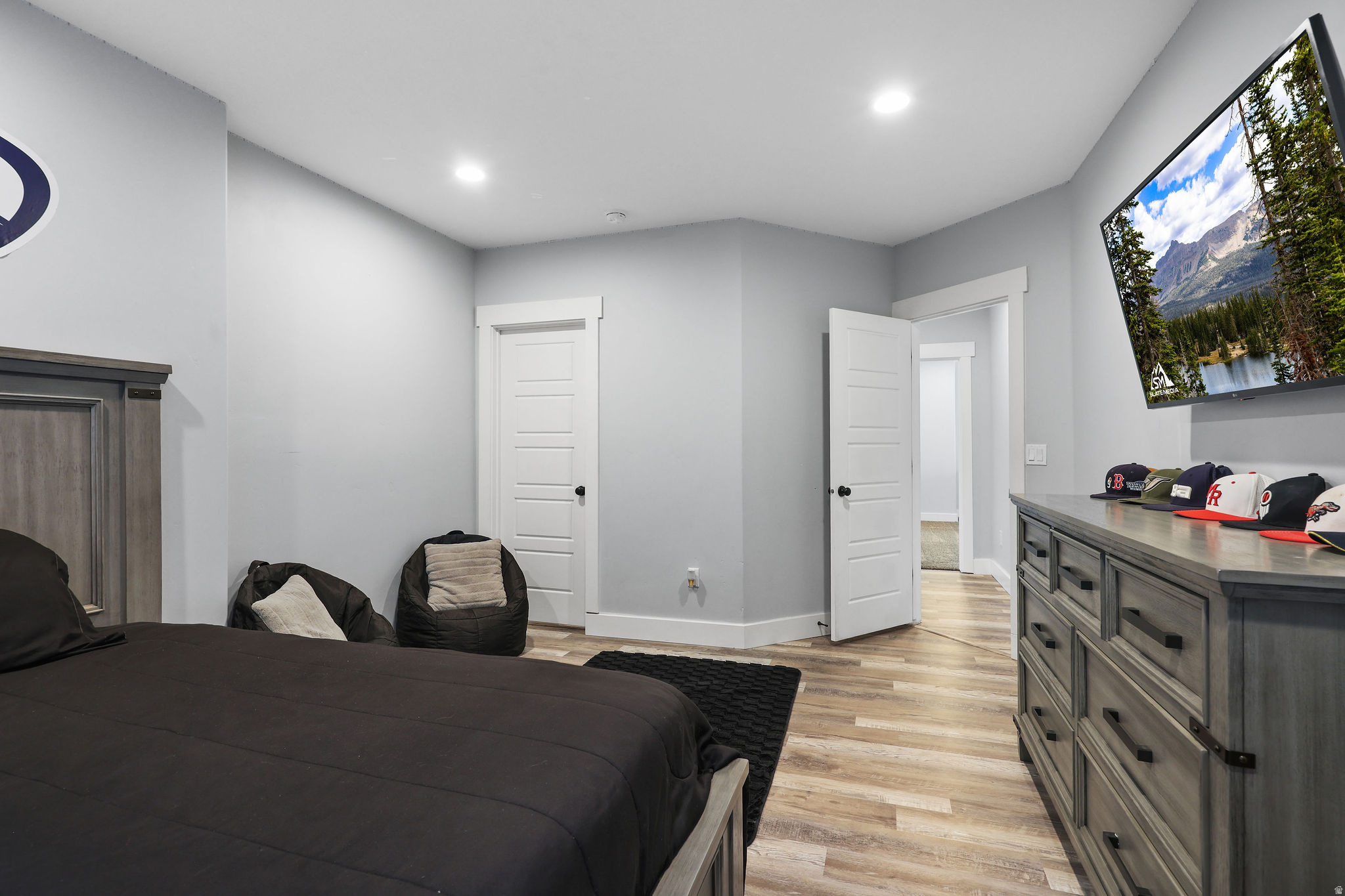 LAKE RIDGE - Residential