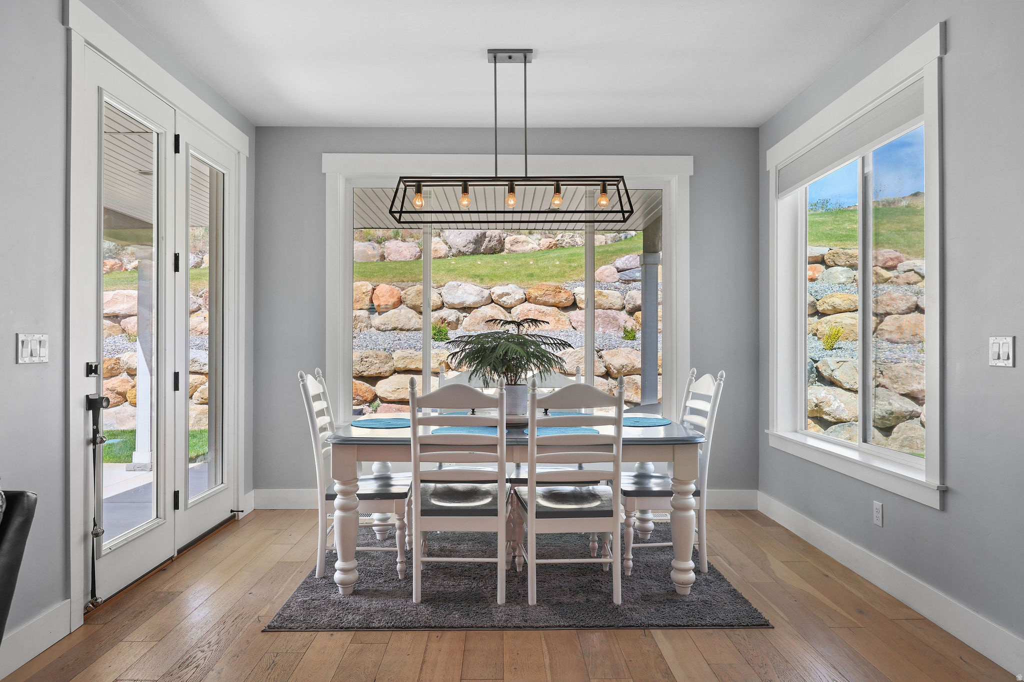 LAKE RIDGE - Residential