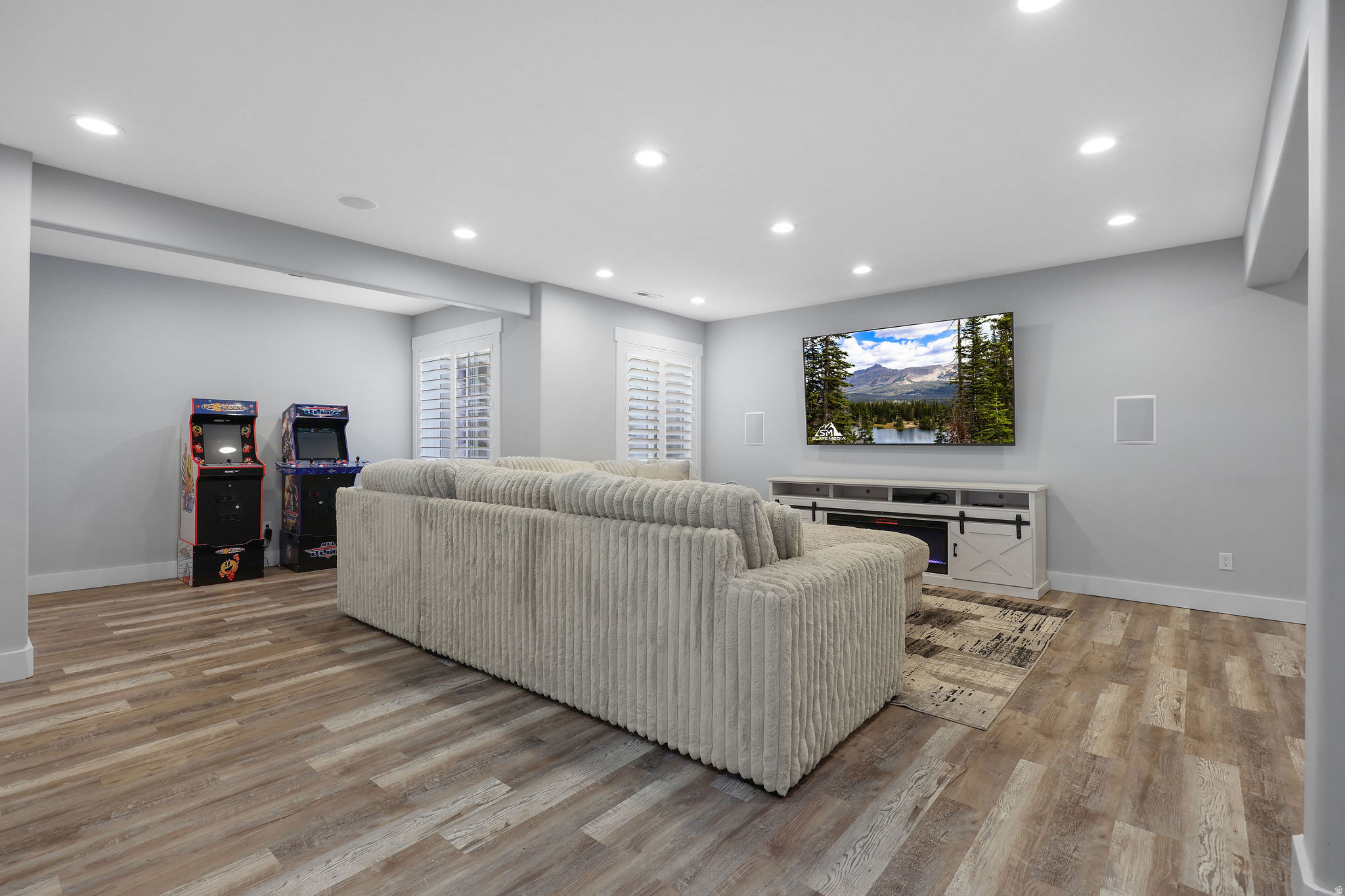 LAKE RIDGE - Residential