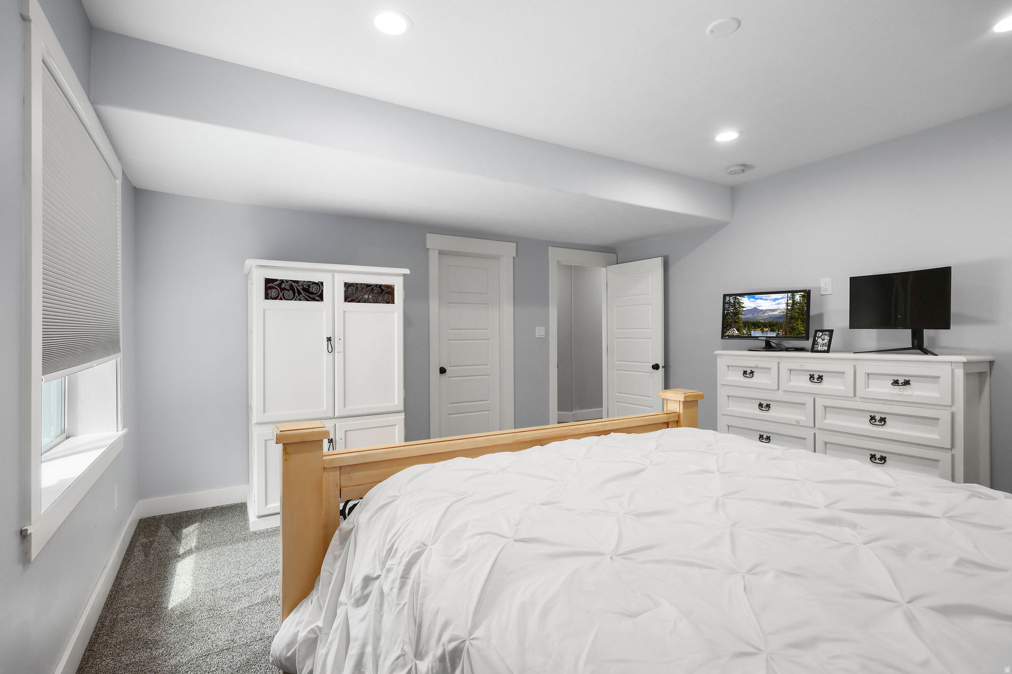 LAKE RIDGE - Residential