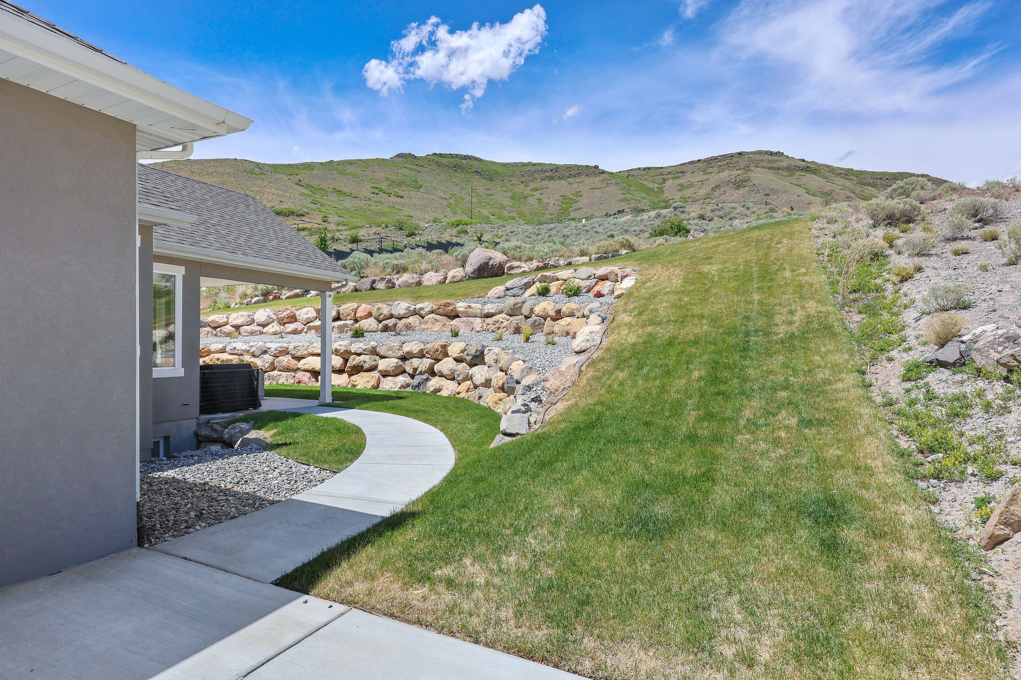 LAKE RIDGE - Residential