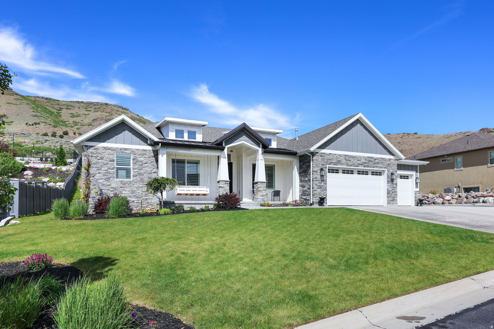 LAKE RIDGE - Residential