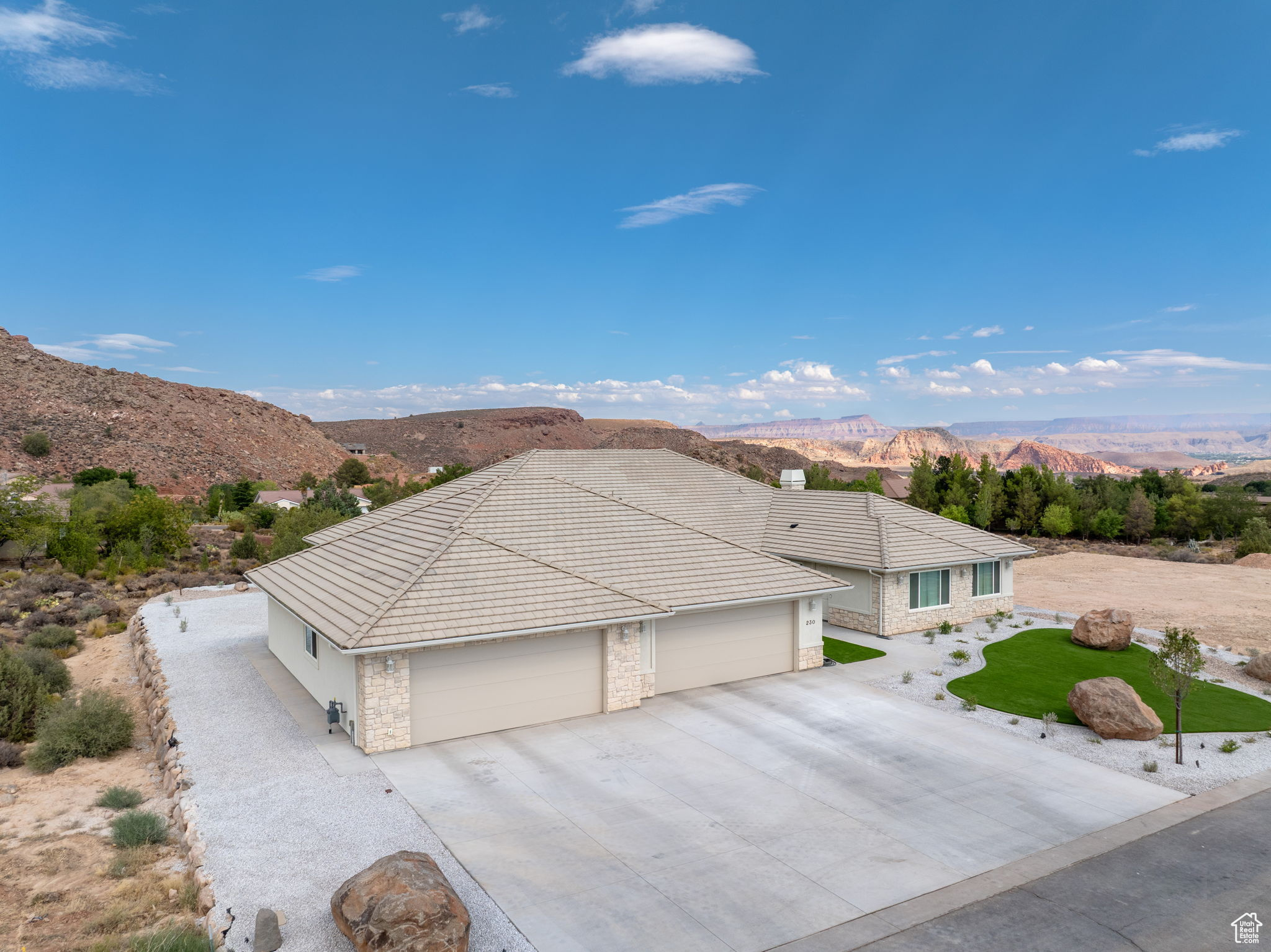 VISTA VIEW ESTATES - Residential