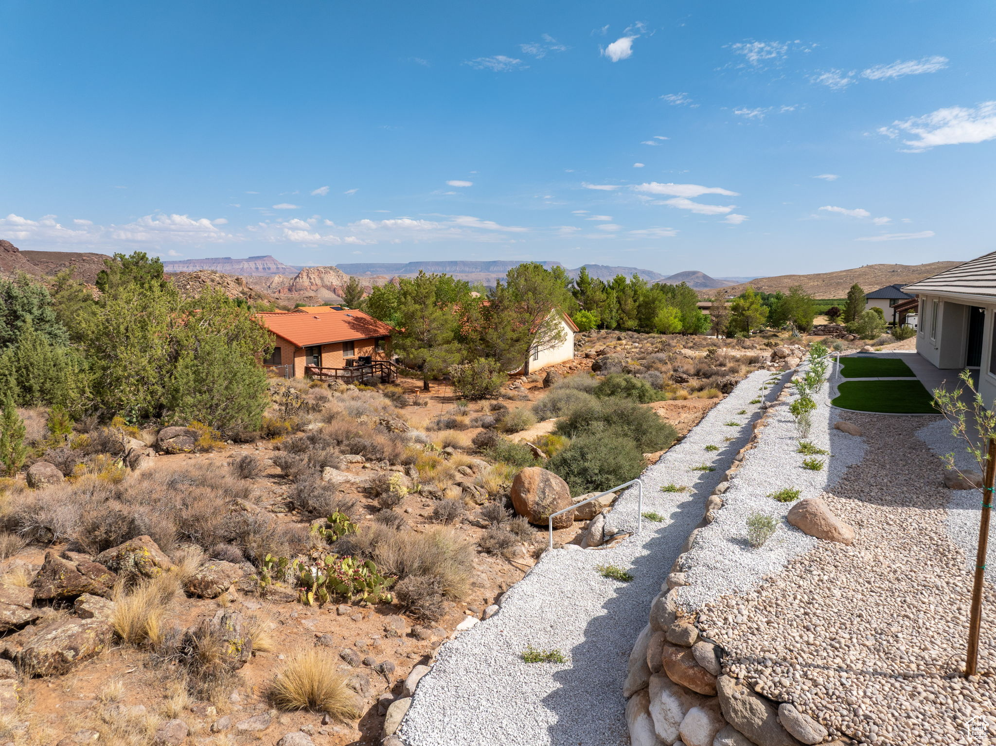VISTA VIEW ESTATES - Residential