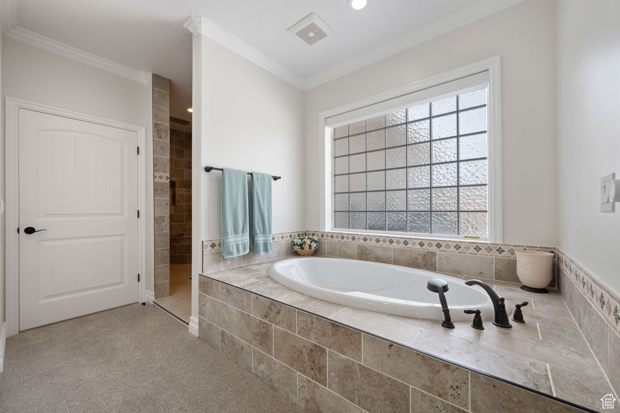 VISTA VIEW ESTATES - Residential