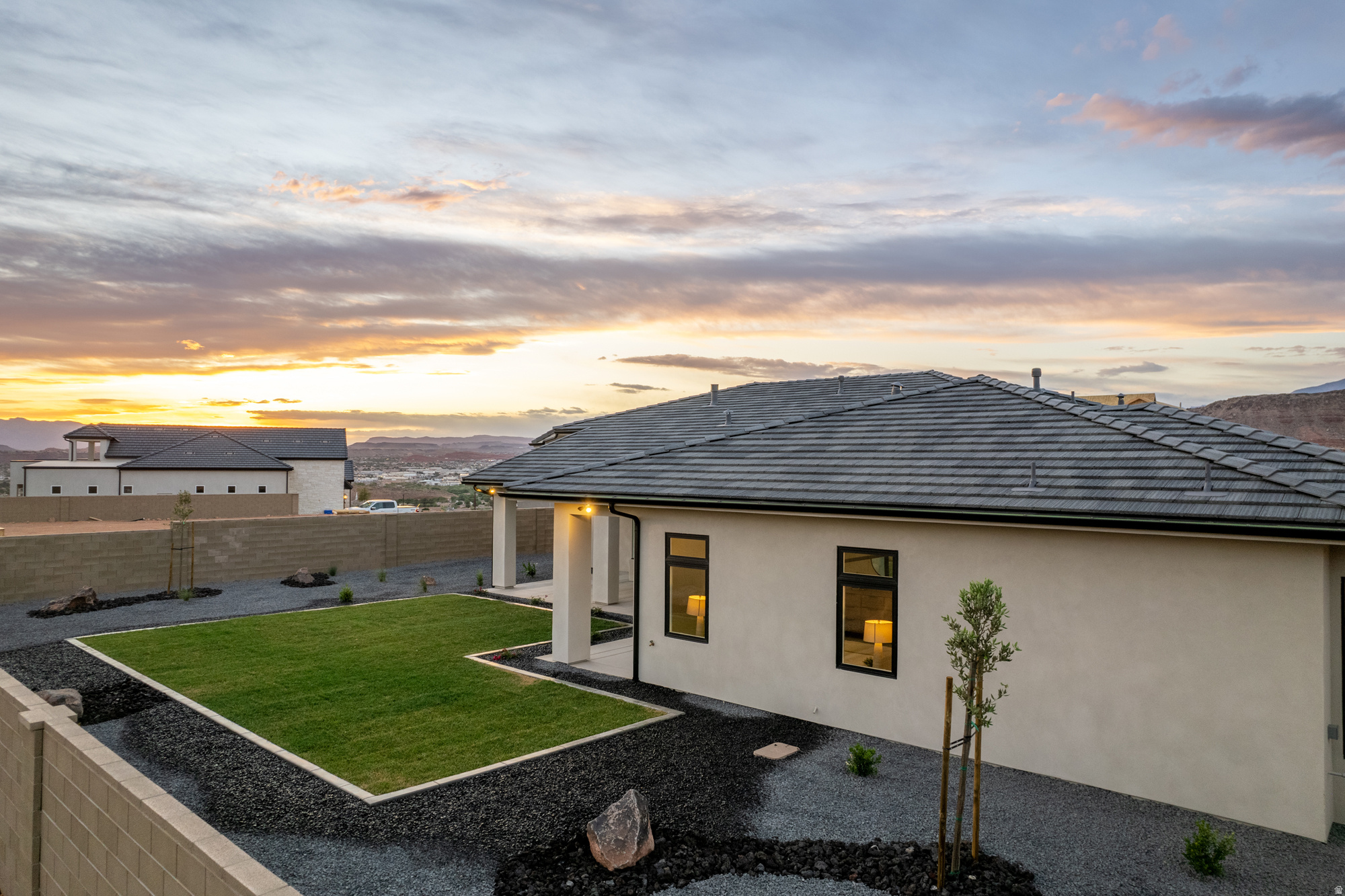 THE HEIGHTS AT WASHINGTON BENCH - Residential