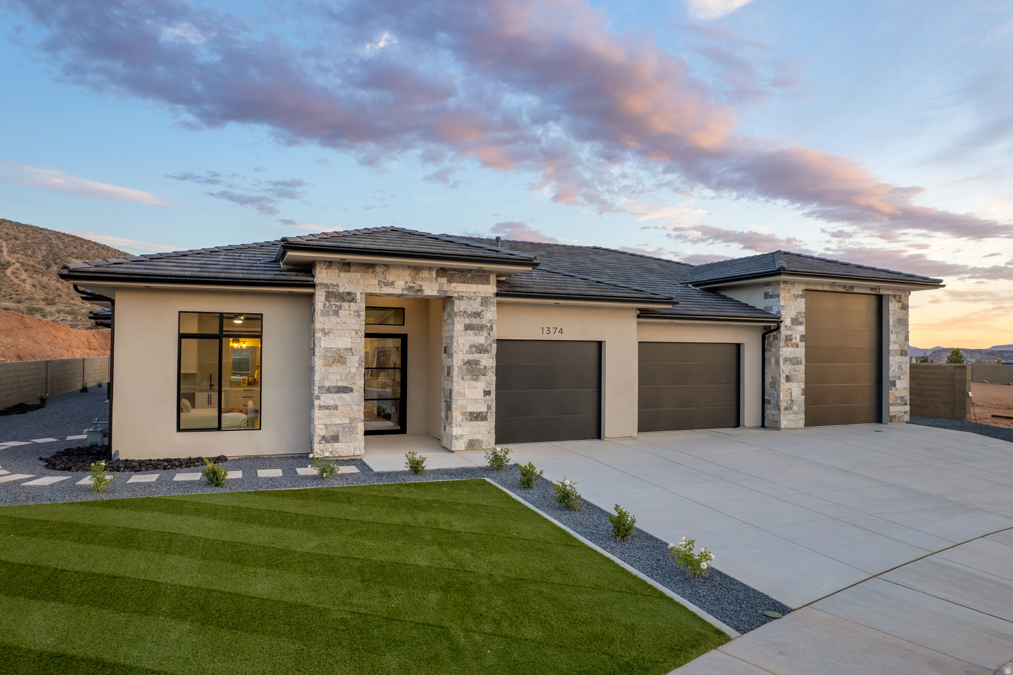 THE HEIGHTS AT WASHINGTON BENCH - Residential