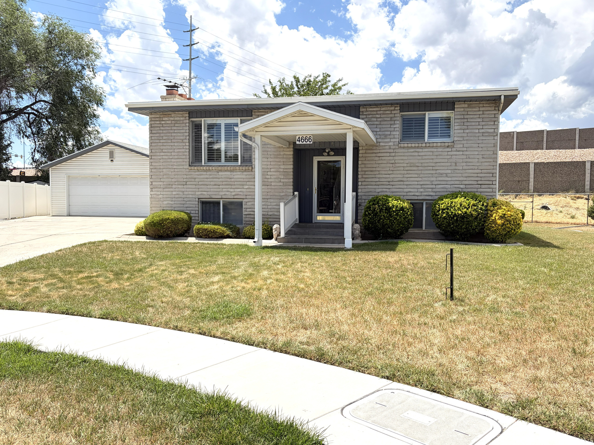 SPRING VALLEY - Residential